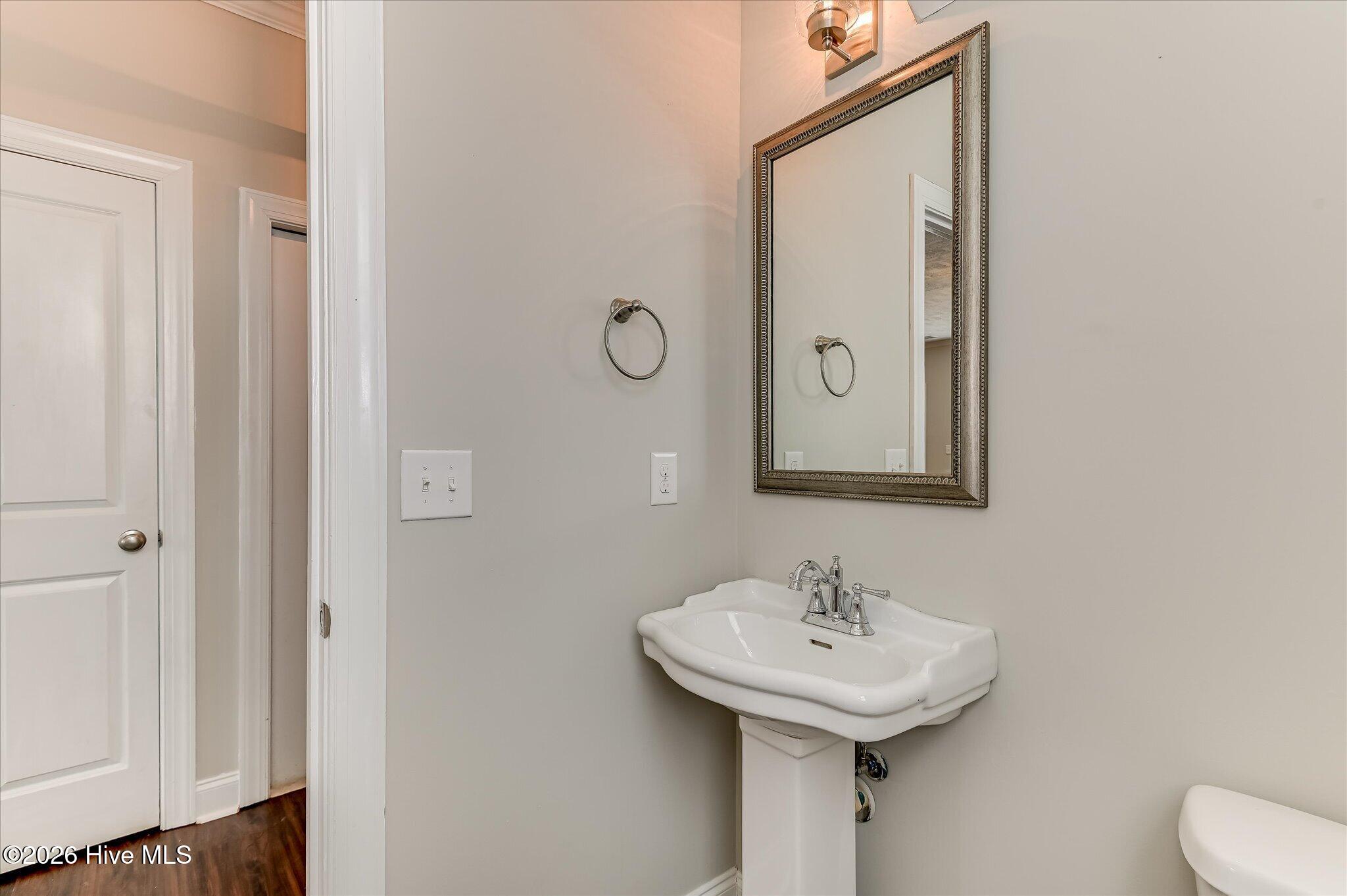 1049 Glenhaven Drive Property Photo 10