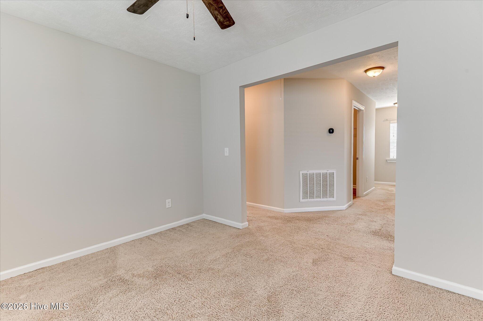 1049 Glenhaven Drive Property Photo 12