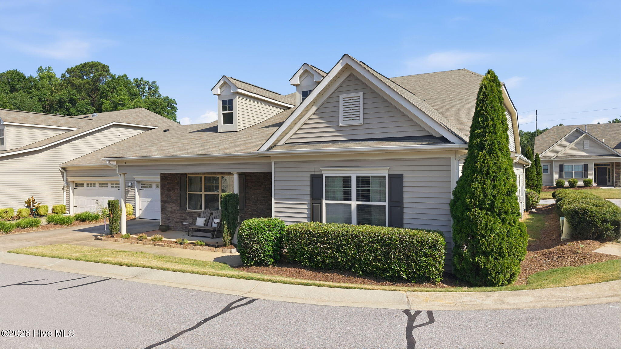 14 W Milan Court Property Photo 2