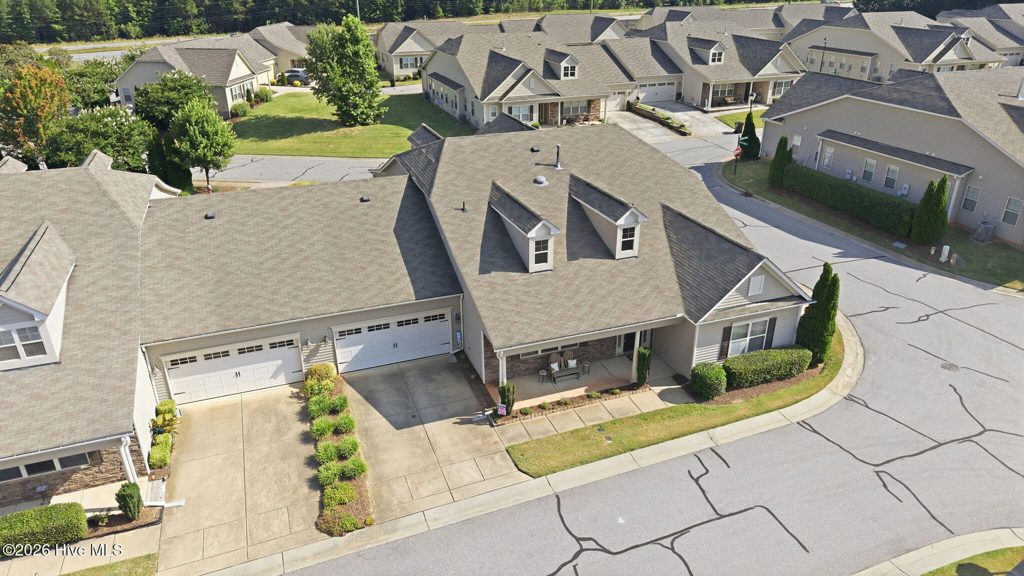 14 W Milan Court Property Photo 6