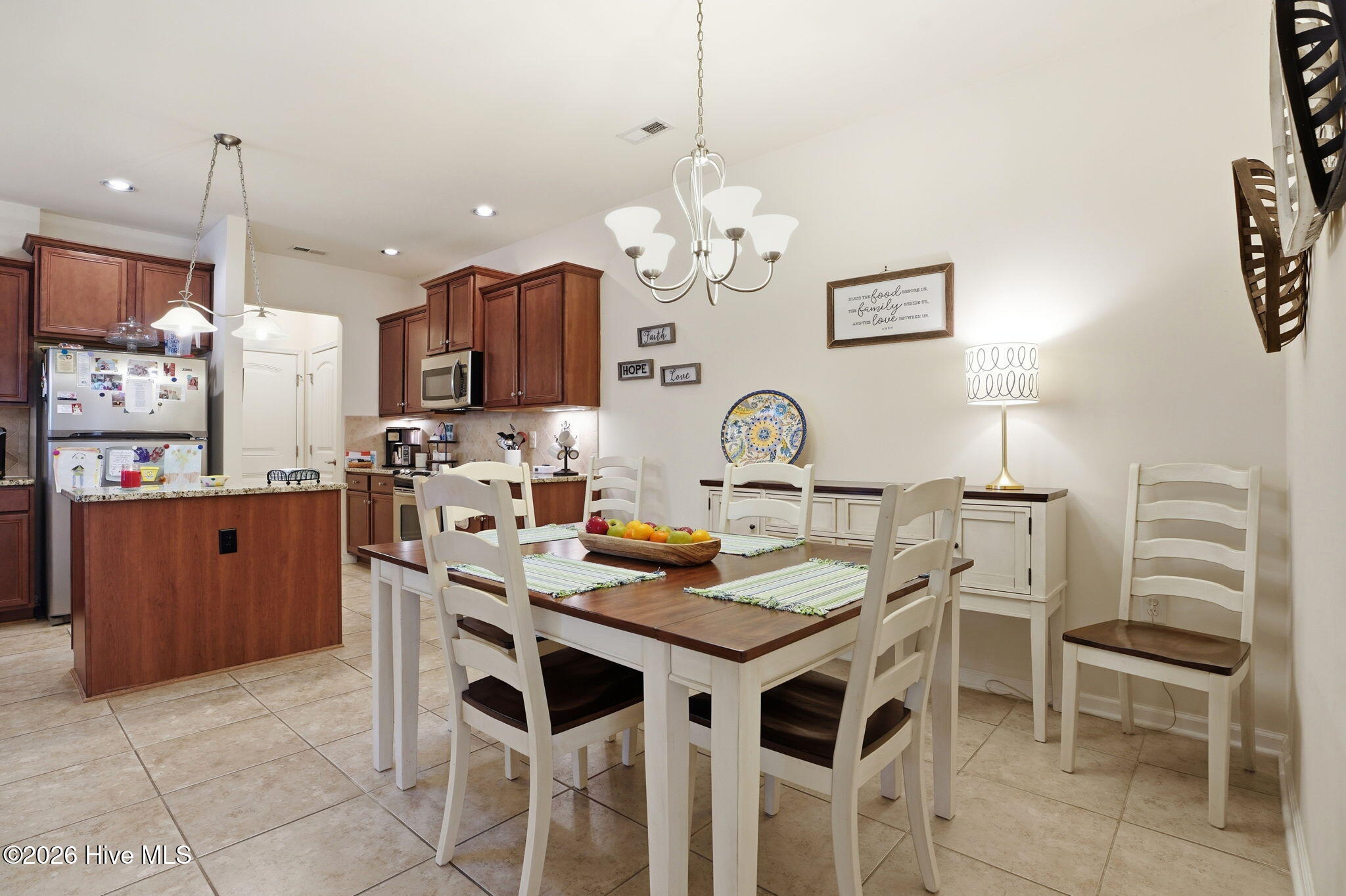 14 W Milan Court Property Photo 18
