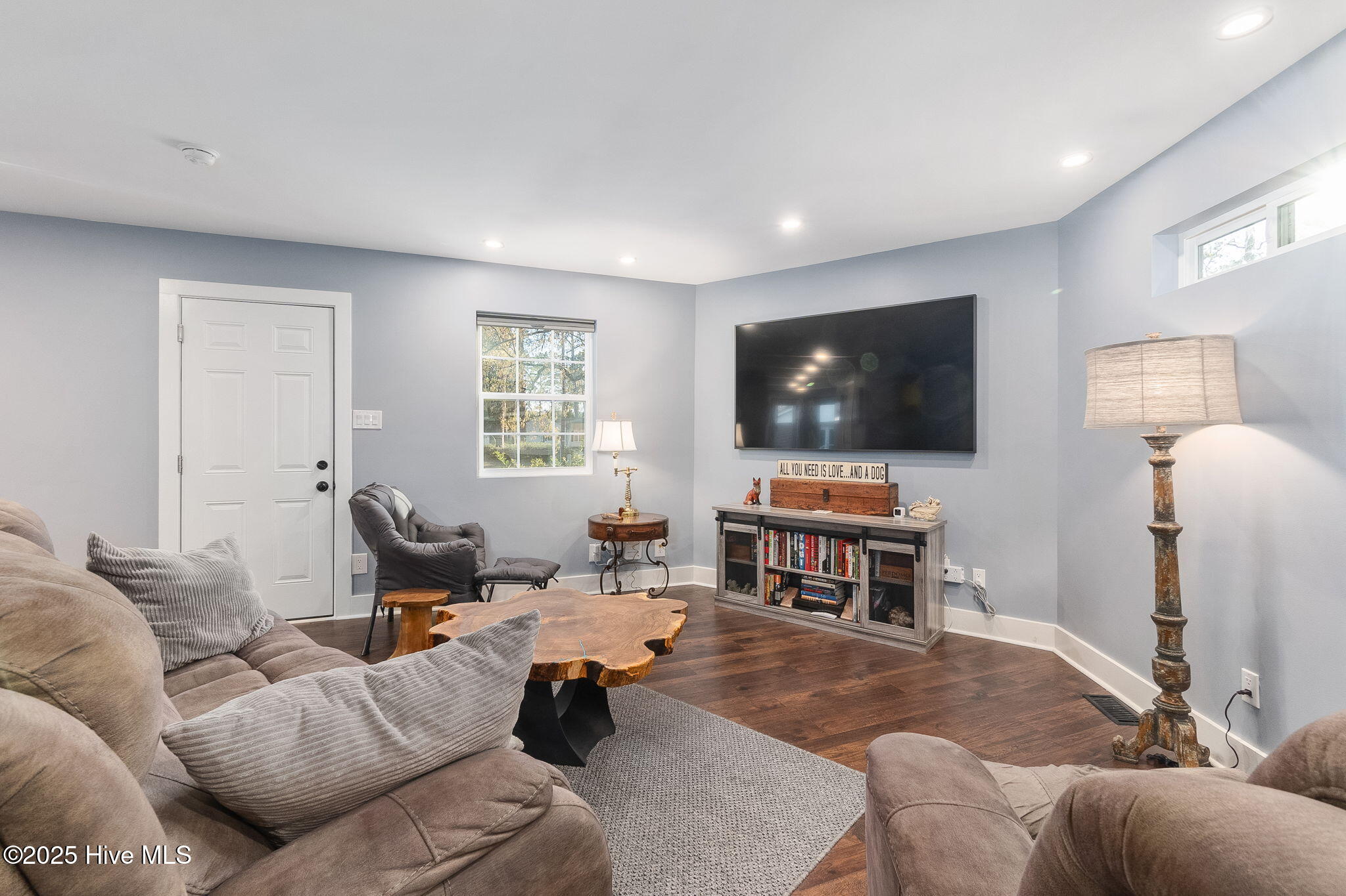4704 Trent Woods Drive Property Photo 13