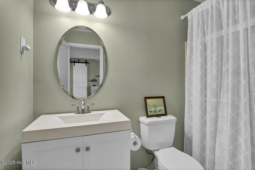 945 Radnor Road Property Photo 18