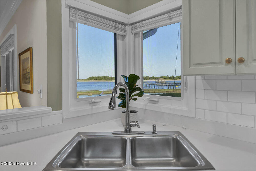 945 Radnor Road Property Photo 19