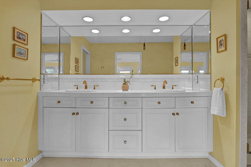945 Radnor Road Property Photo 46