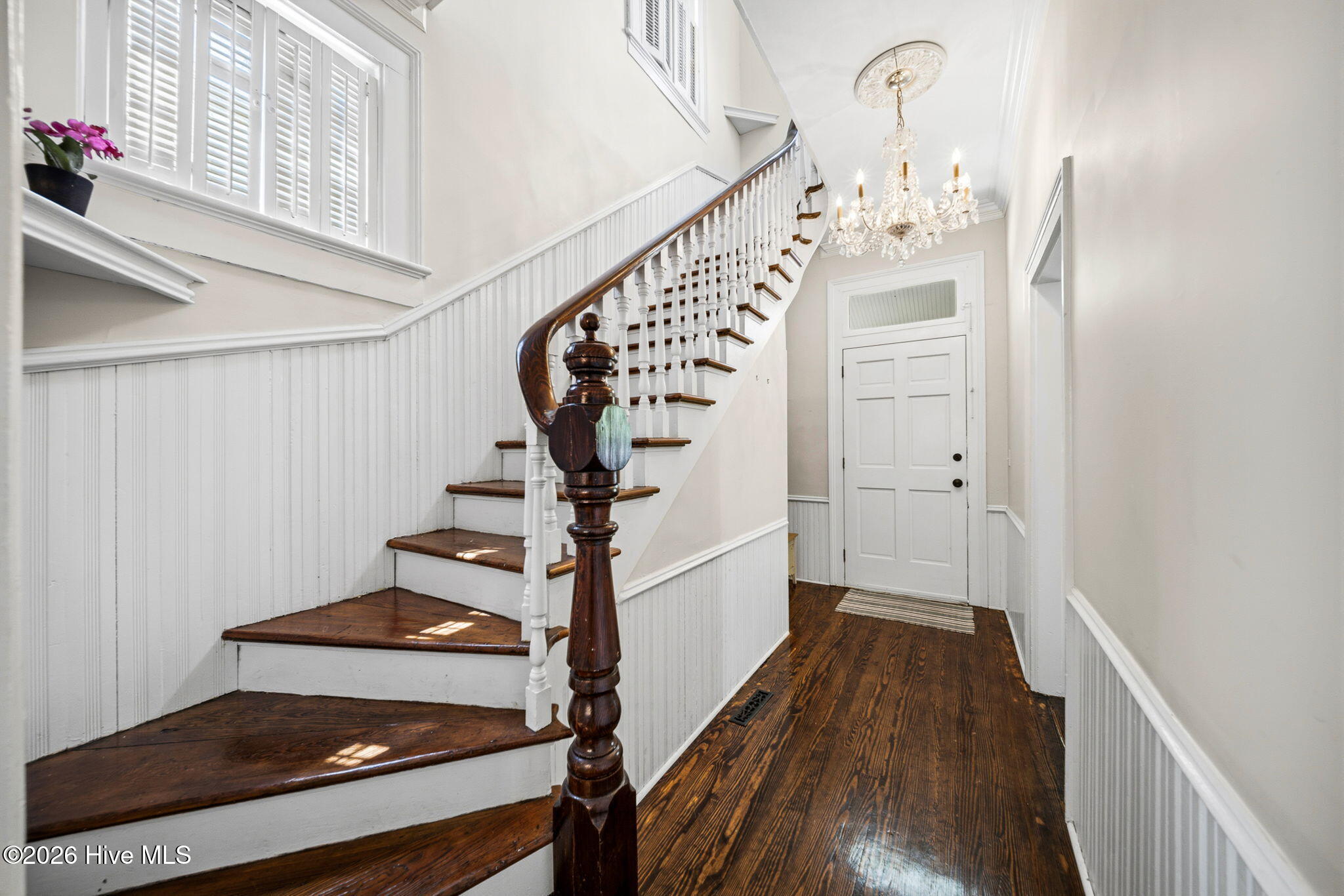 106 Castle Street Property Photo 5