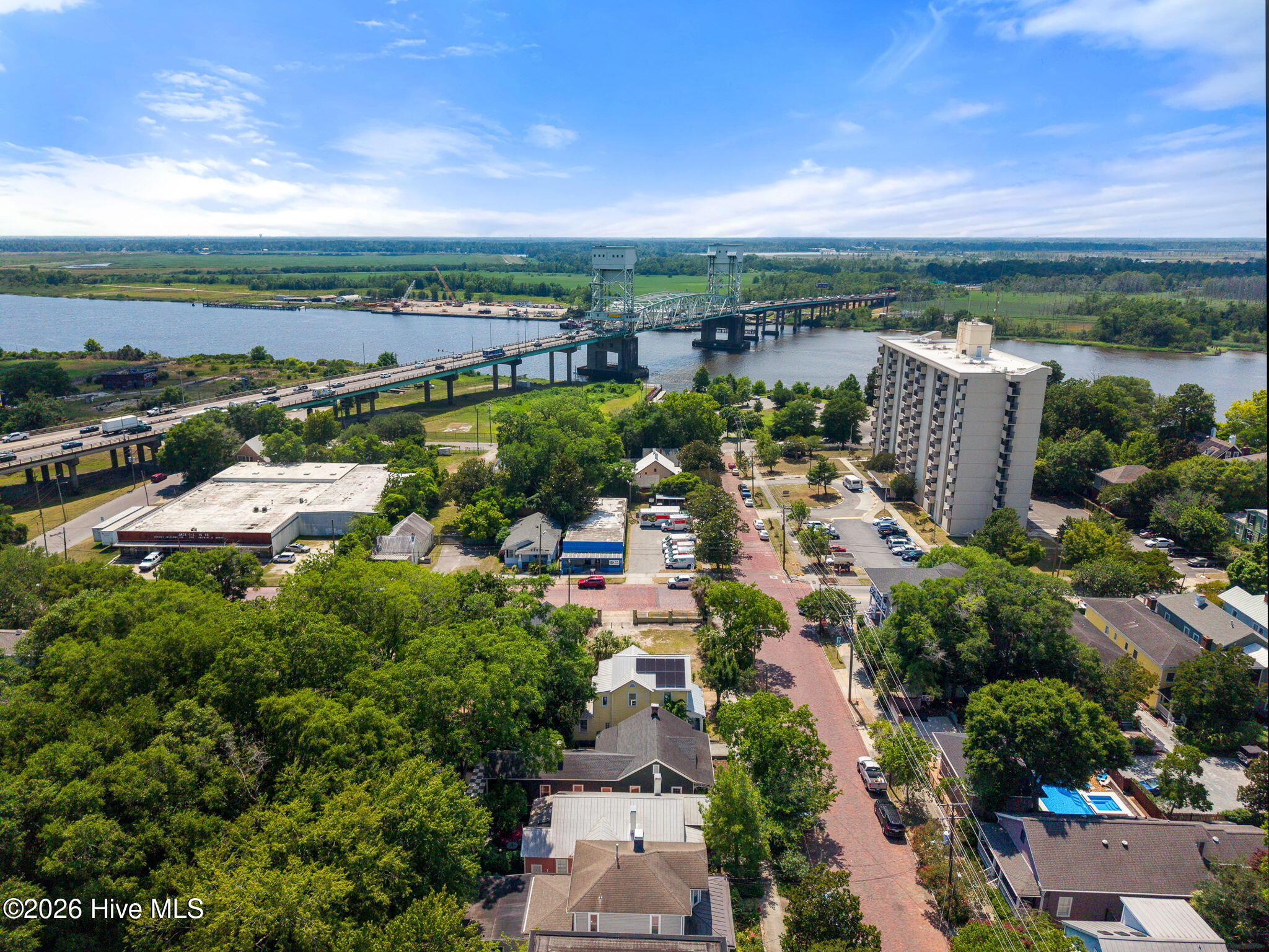 106 Castle Street Property Photo 43
