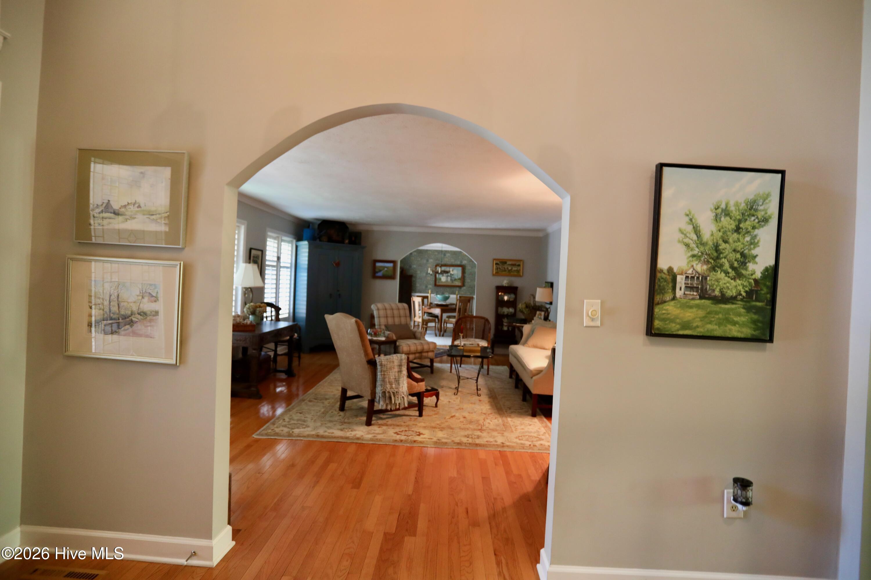 335 Swoope Drive Property Photo 6