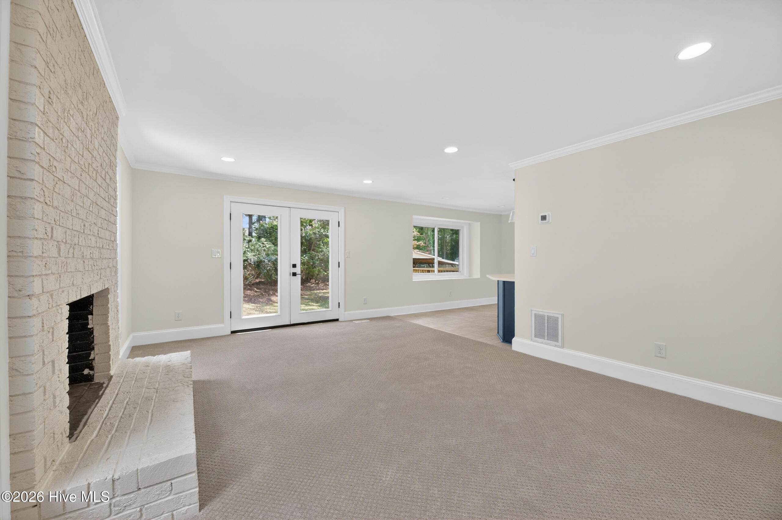 208 Dupont Circle Property Photo 7