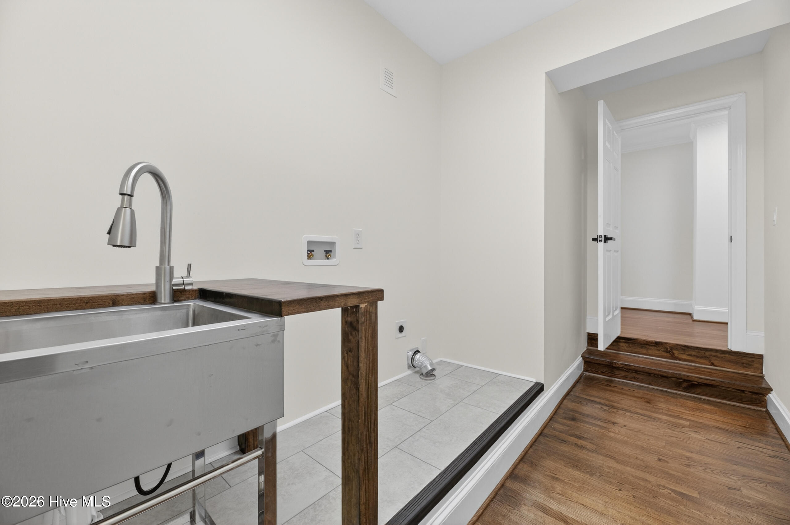 208 Dupont Circle Property Photo 25