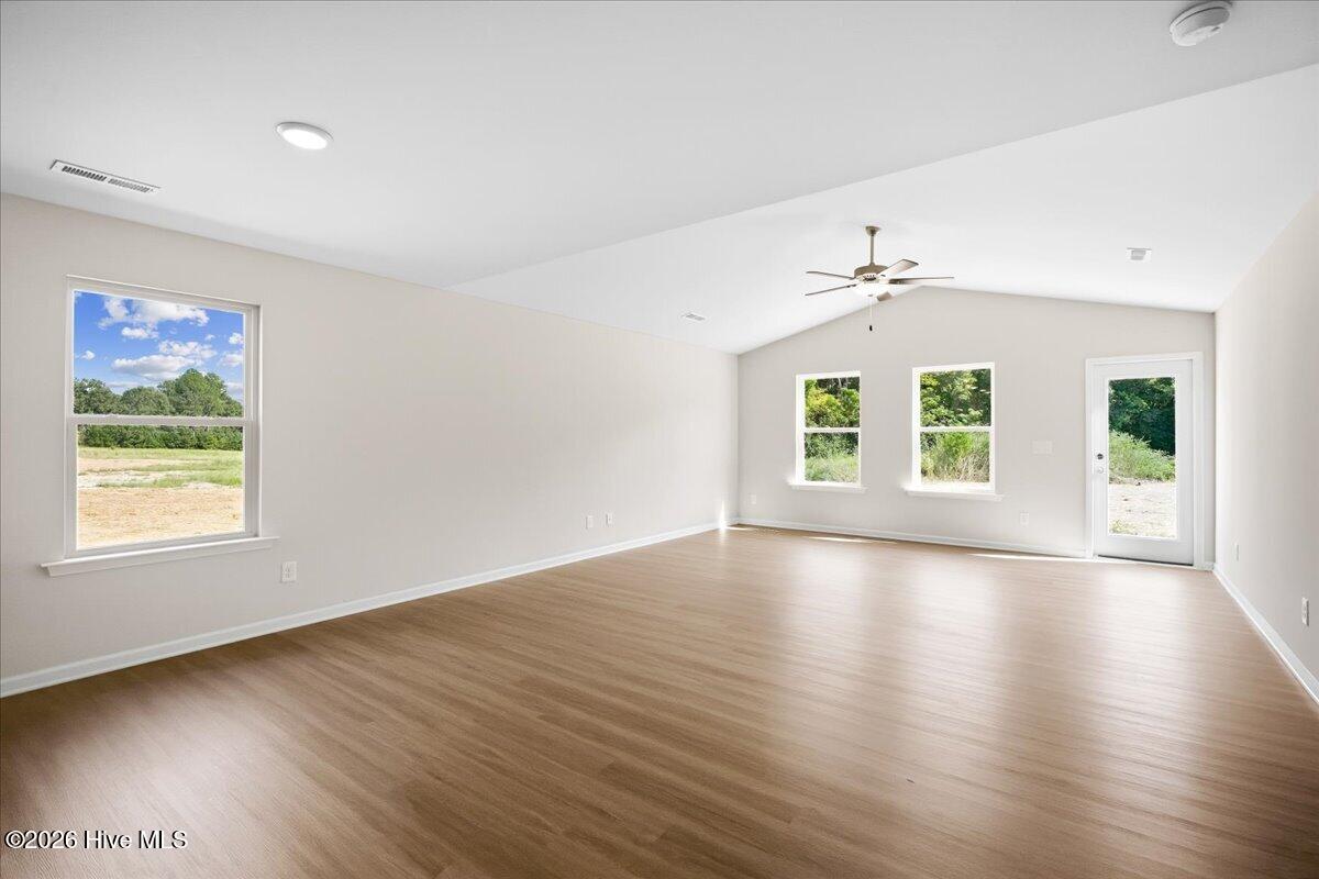 11365 Red Bud Road Property Photo 9