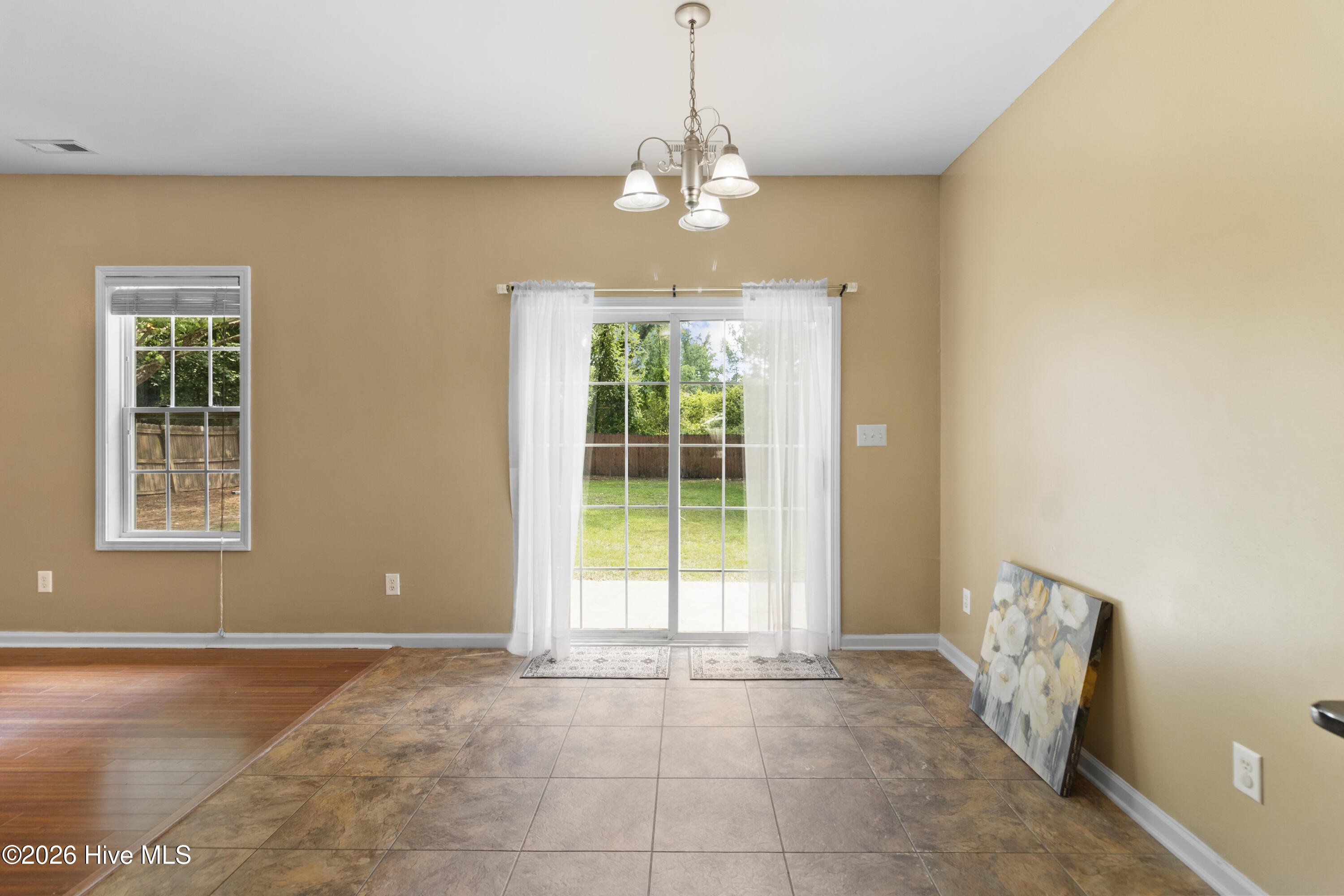60 Hunters Way Property Photo 14