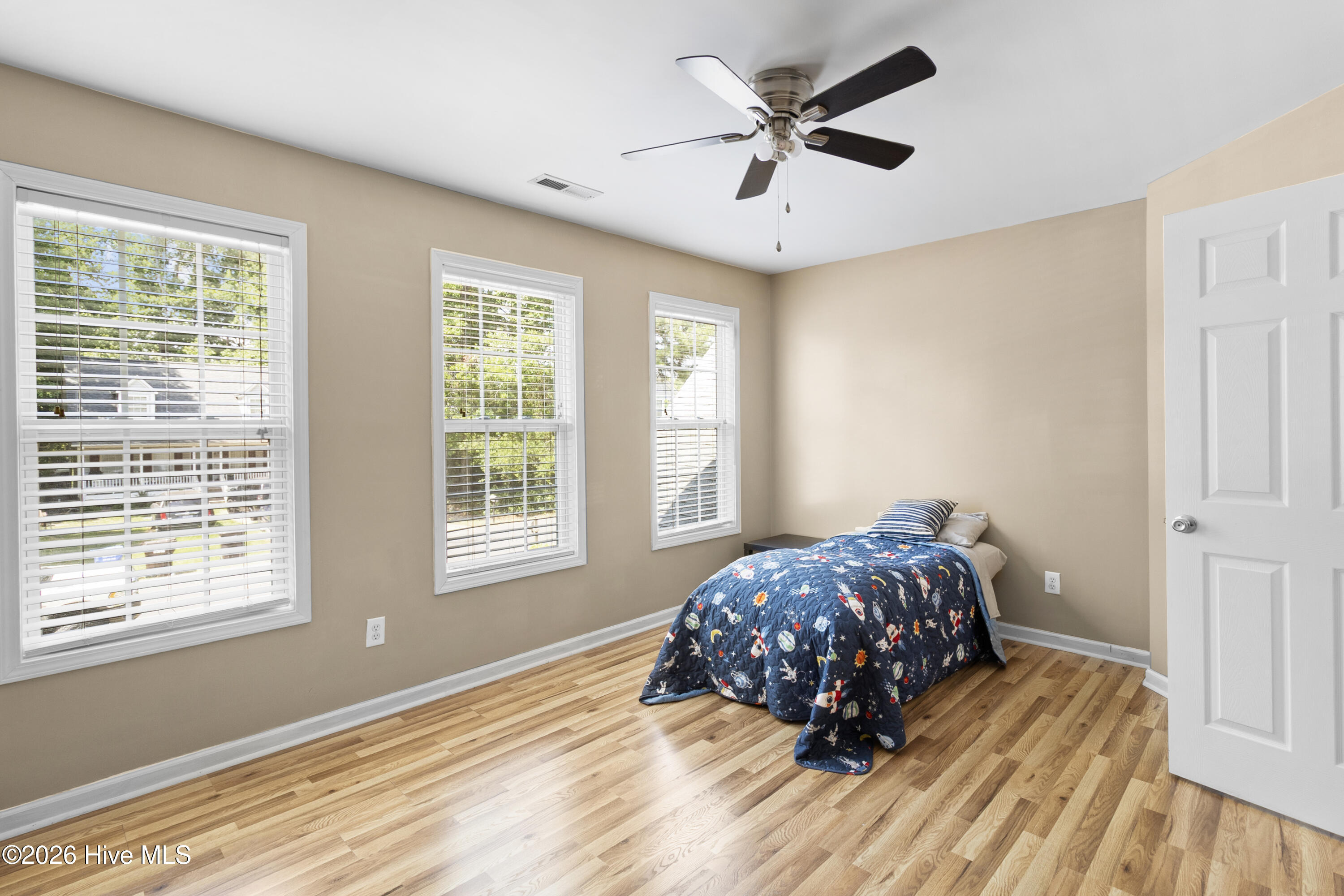 60 Hunters Way Property Photo 37