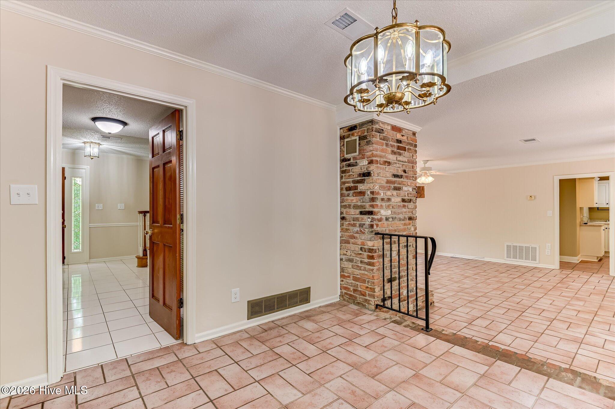 706 Wood Valley Road Property Photo 10