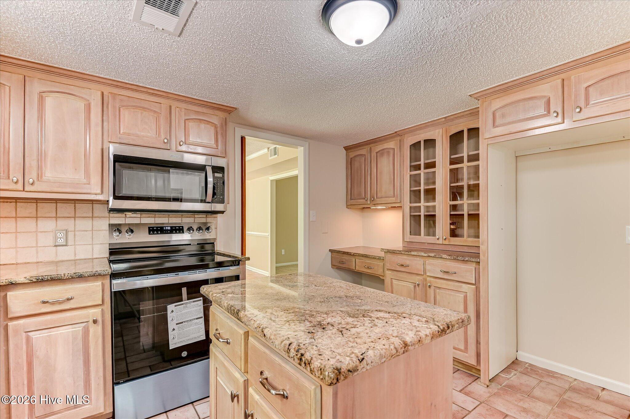 706 Wood Valley Road Property Photo 20