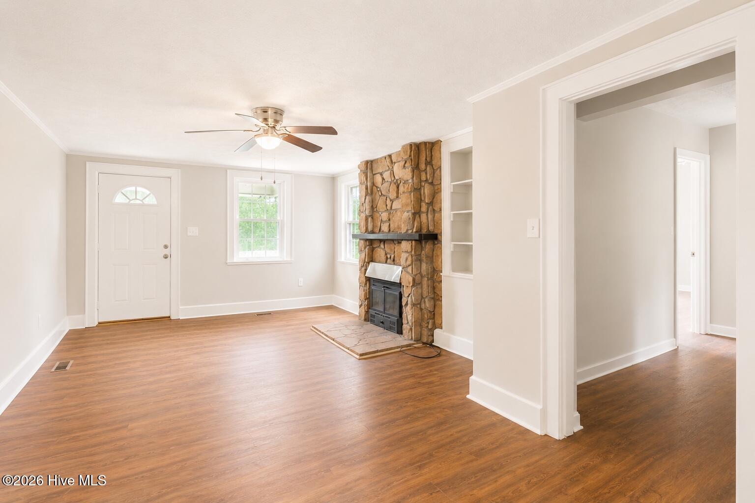 163 E Hudson Lane Property Photo 3