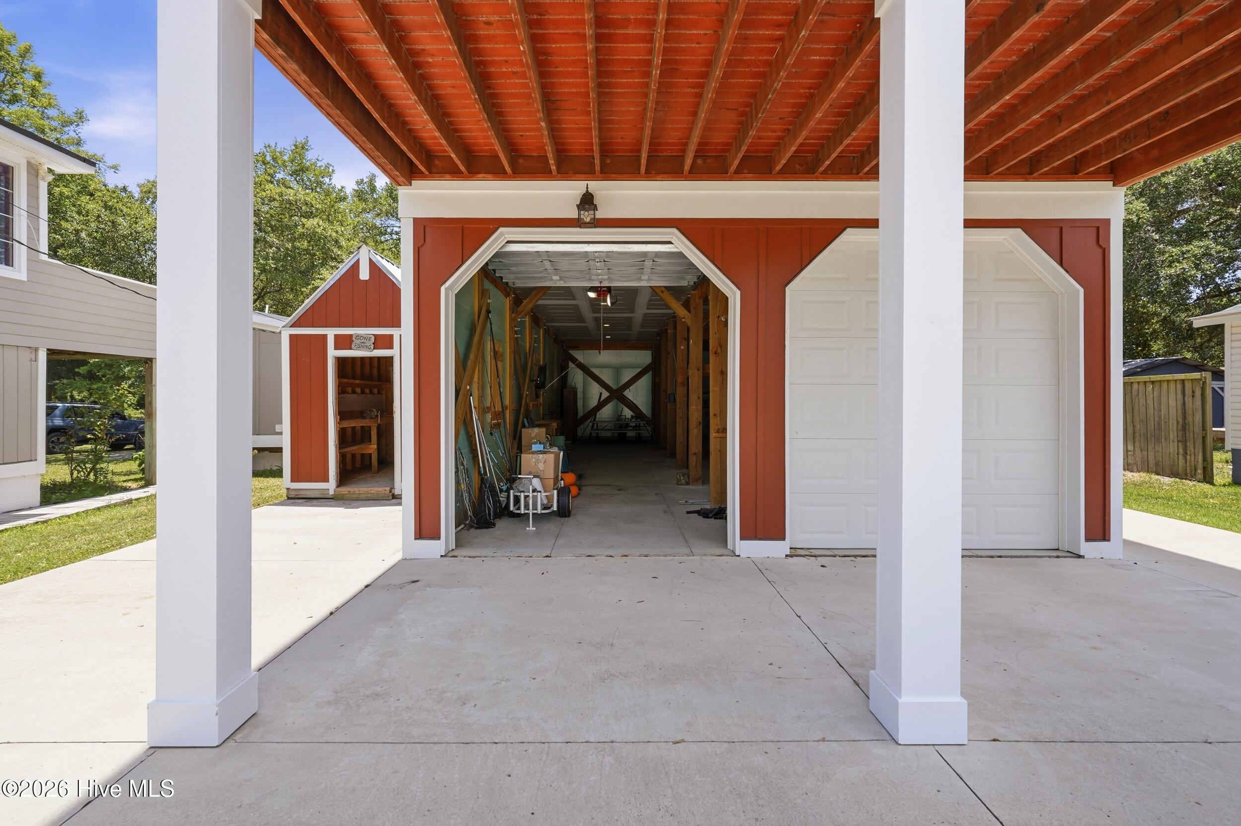 312 Loder Avenue Property Photo 3