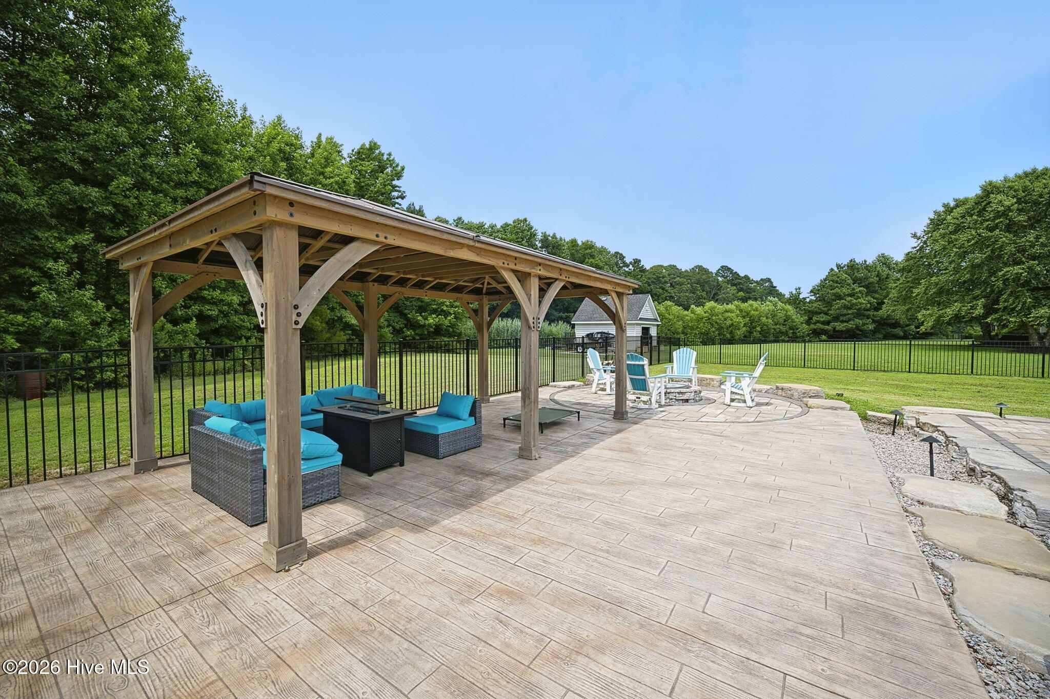 106 Gregg Court Property Photo 33