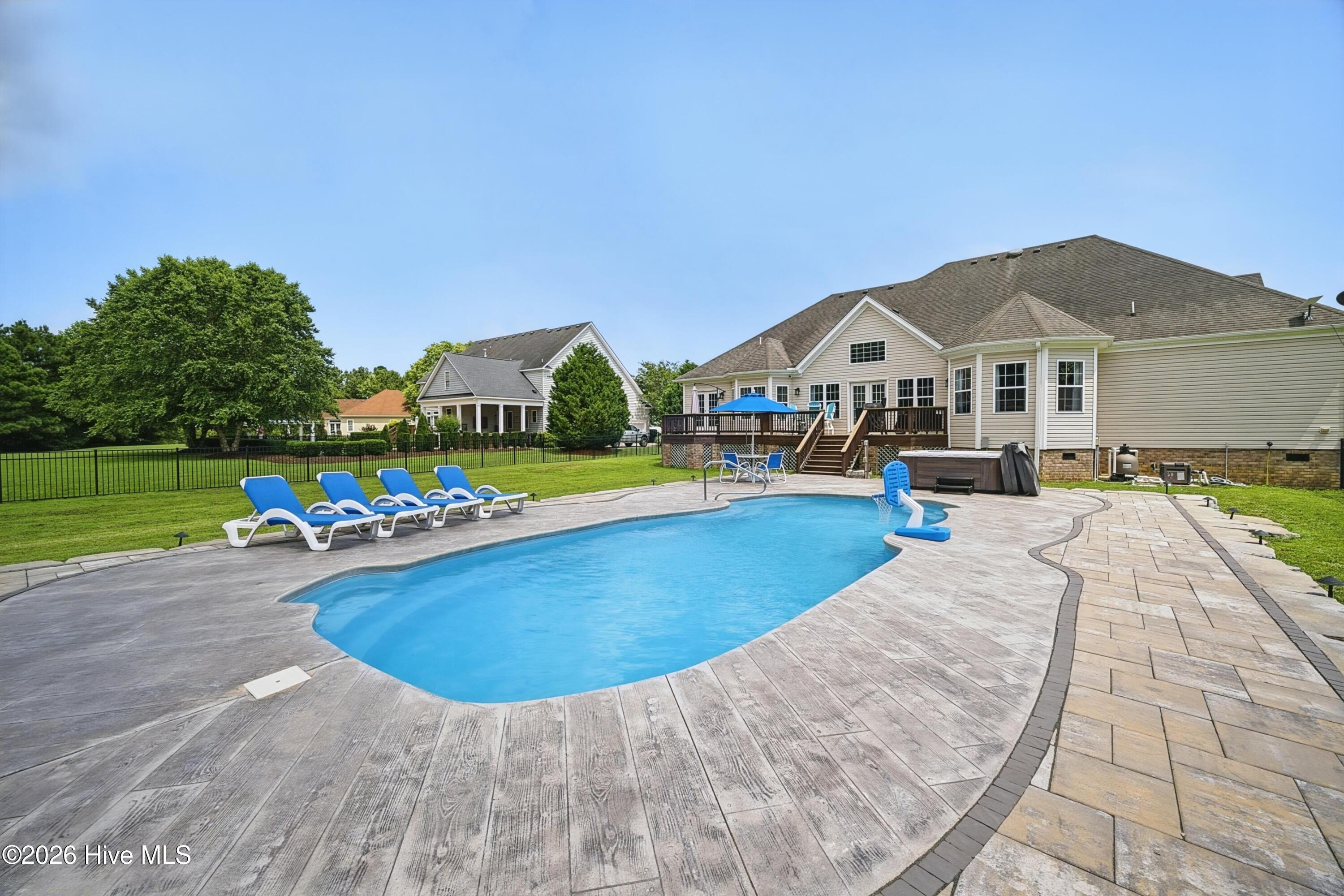 106 Gregg Court Property Photo 42