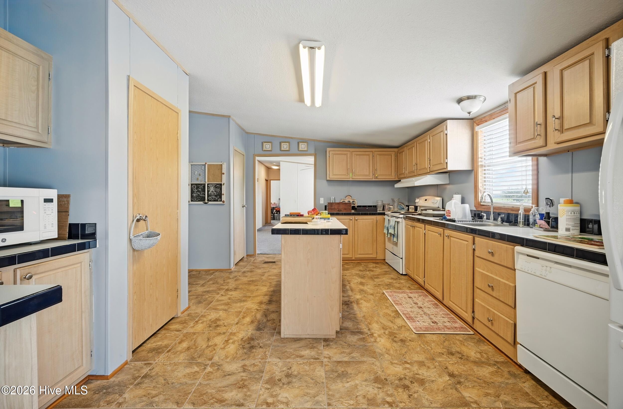 641 W Bear Swamp Road Property Photo 7