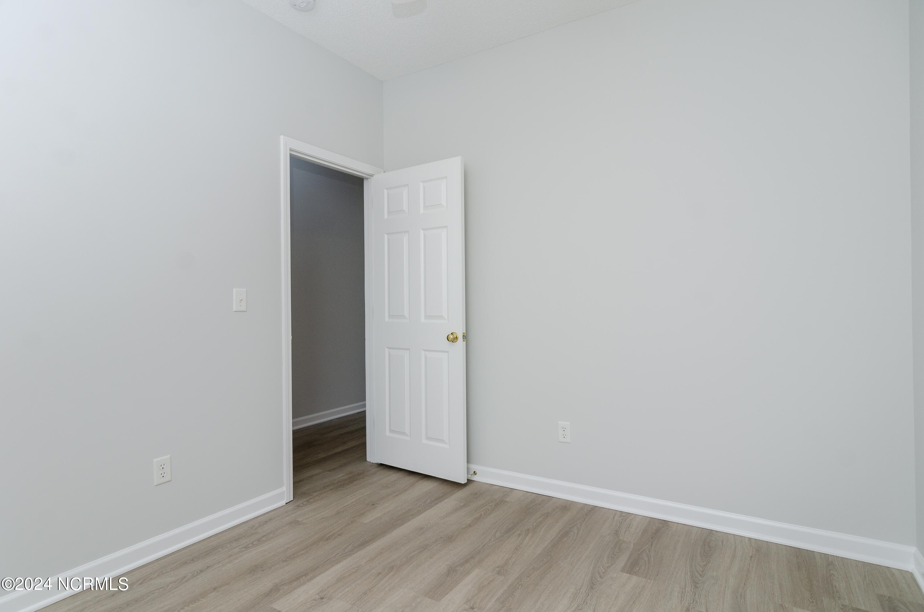 6464 Bradbury Court Property Photo 16