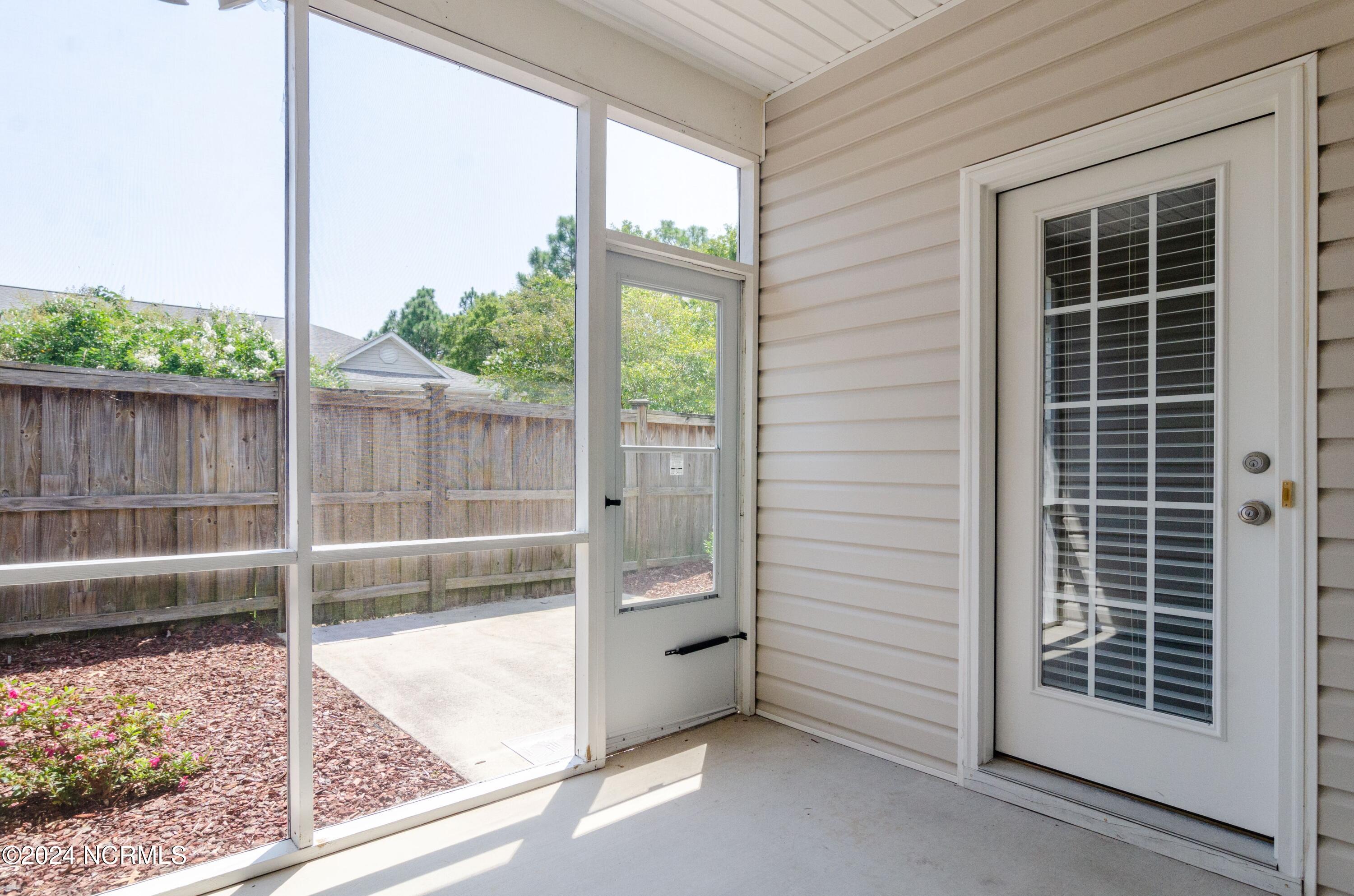 6464 Bradbury Court Property Photo 22