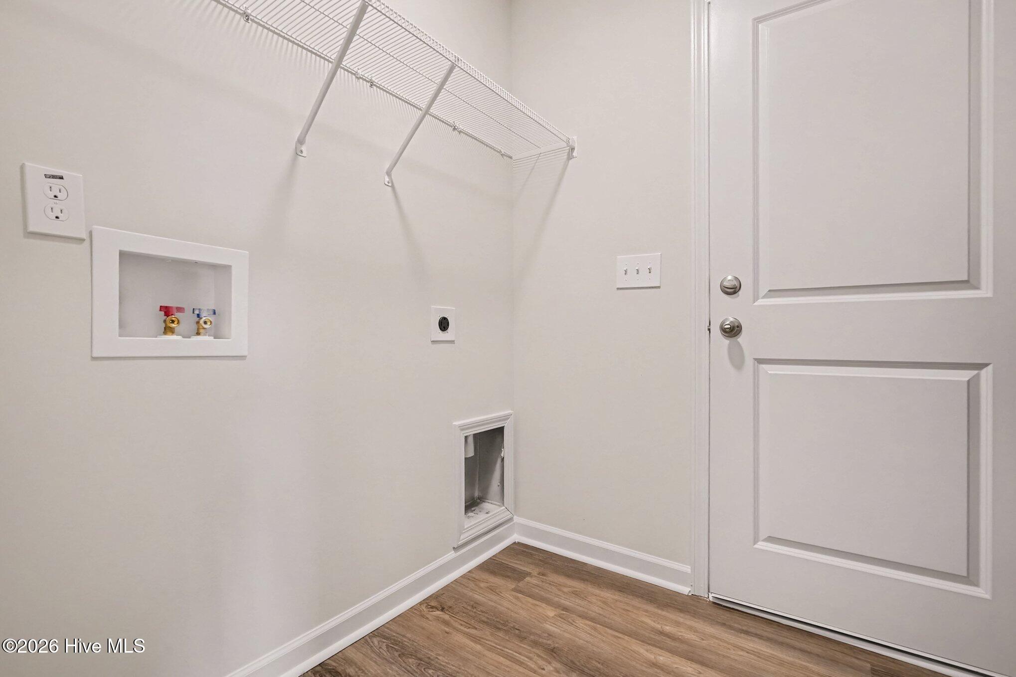 121 Boston River Drive Property Photo 14