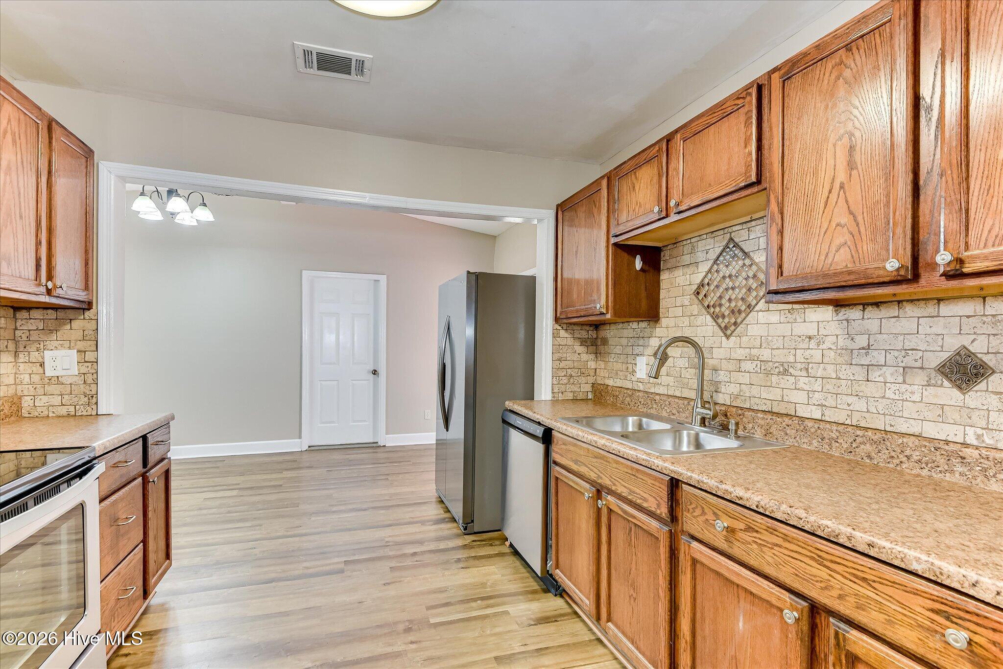 2025 Wren Road Property Photo 10