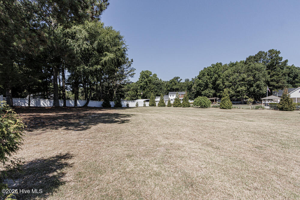 5951 Haywood Drive Property Photo 9