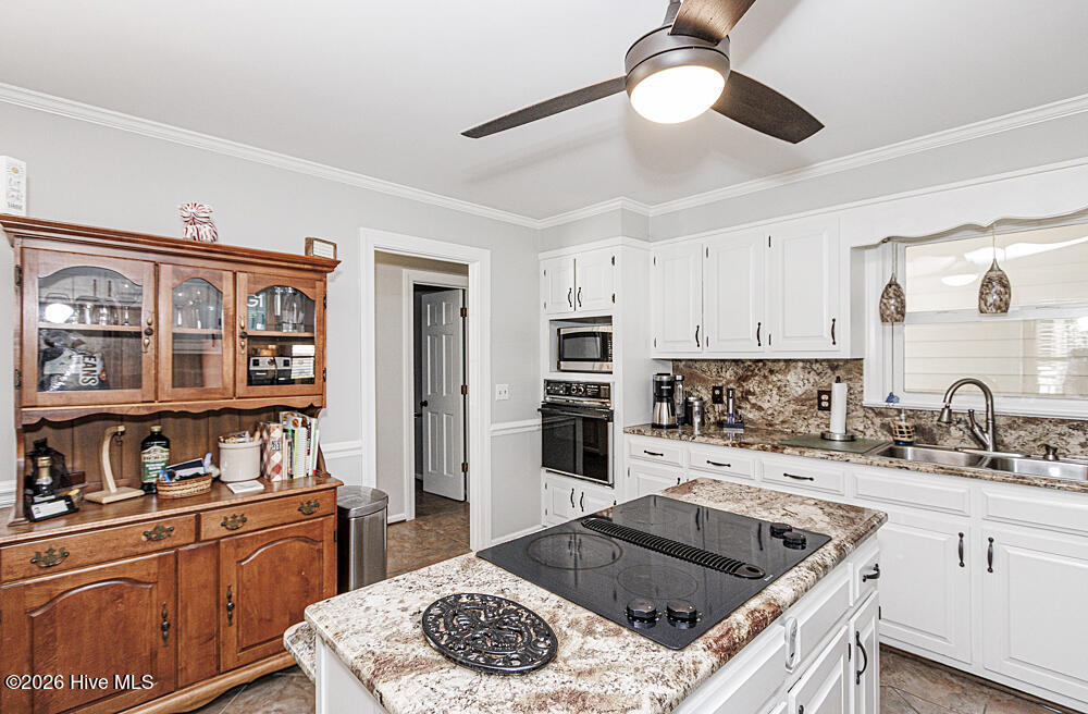 5951 Haywood Drive Property Photo 34