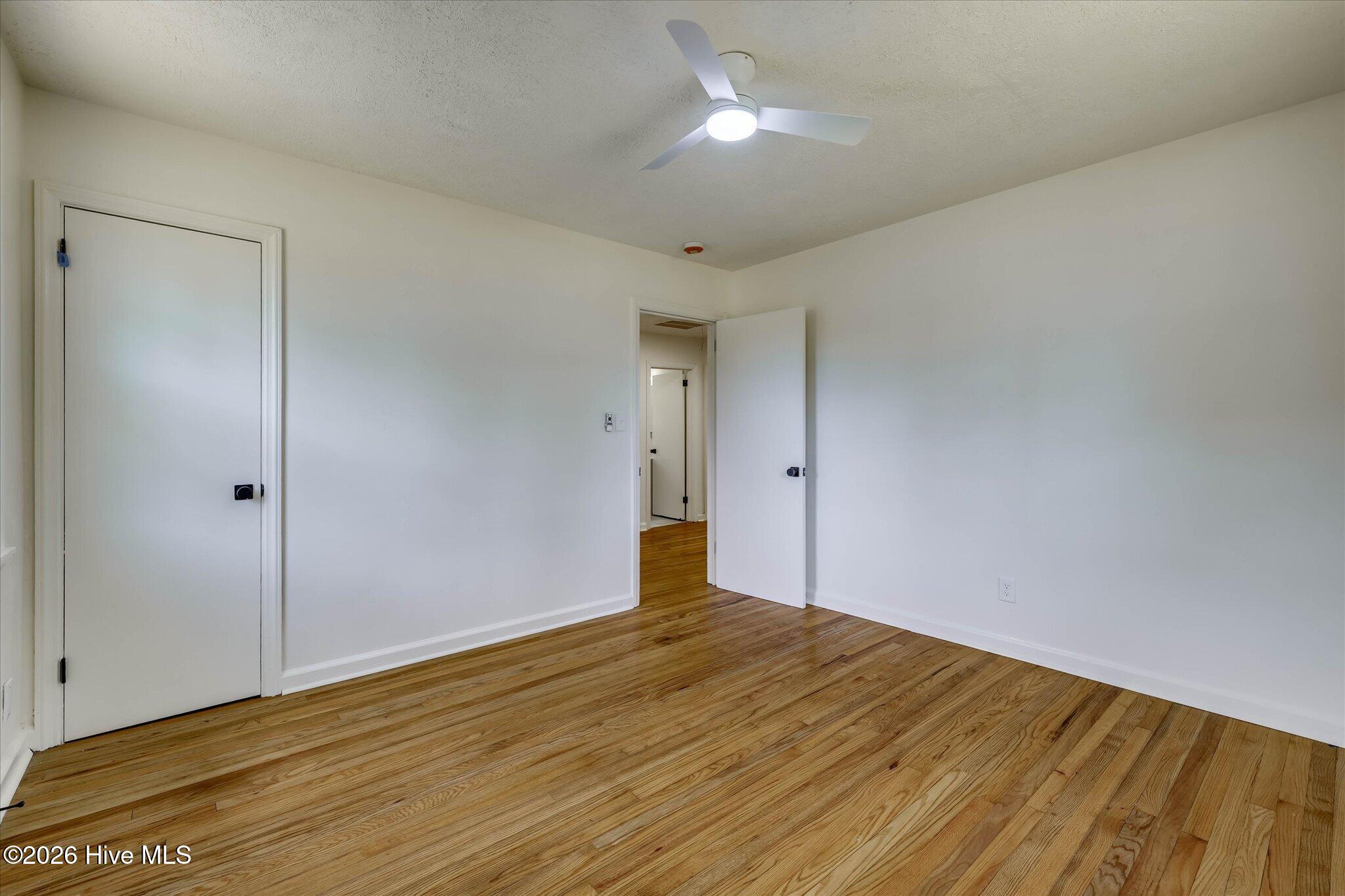 415 Warren Road Property Photo 30