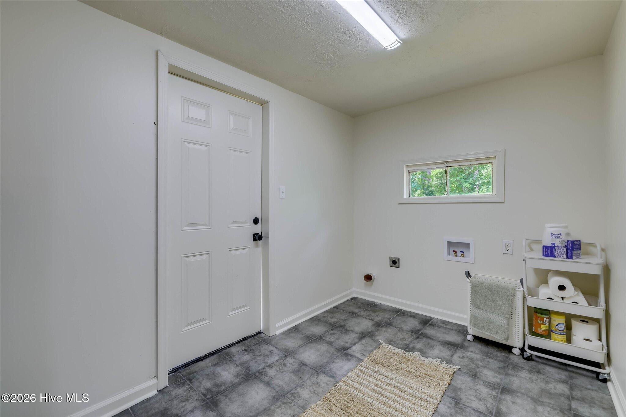 415 Warren Road Property Photo 37