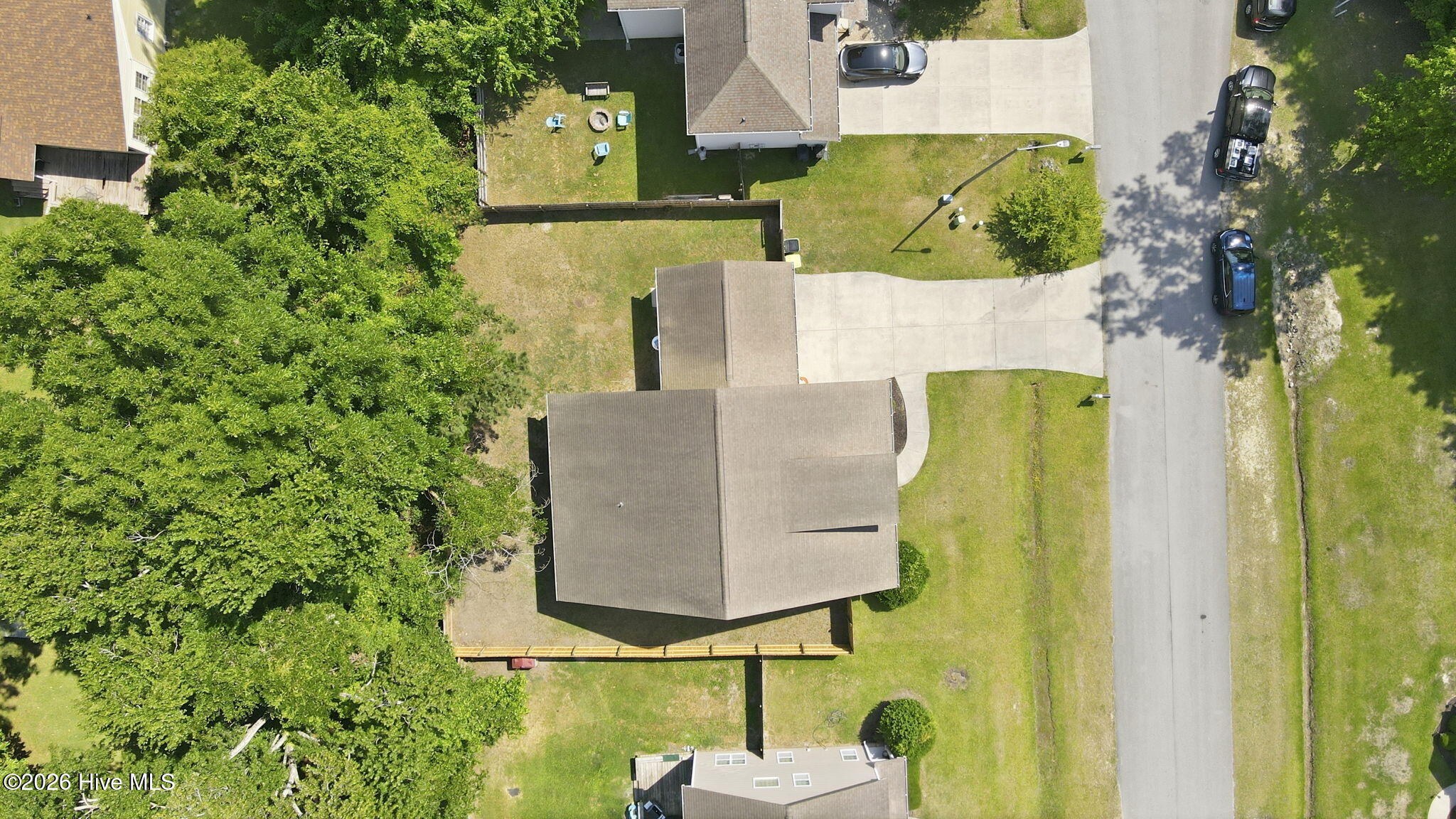 402 Satterfield Drive Property Photo 35