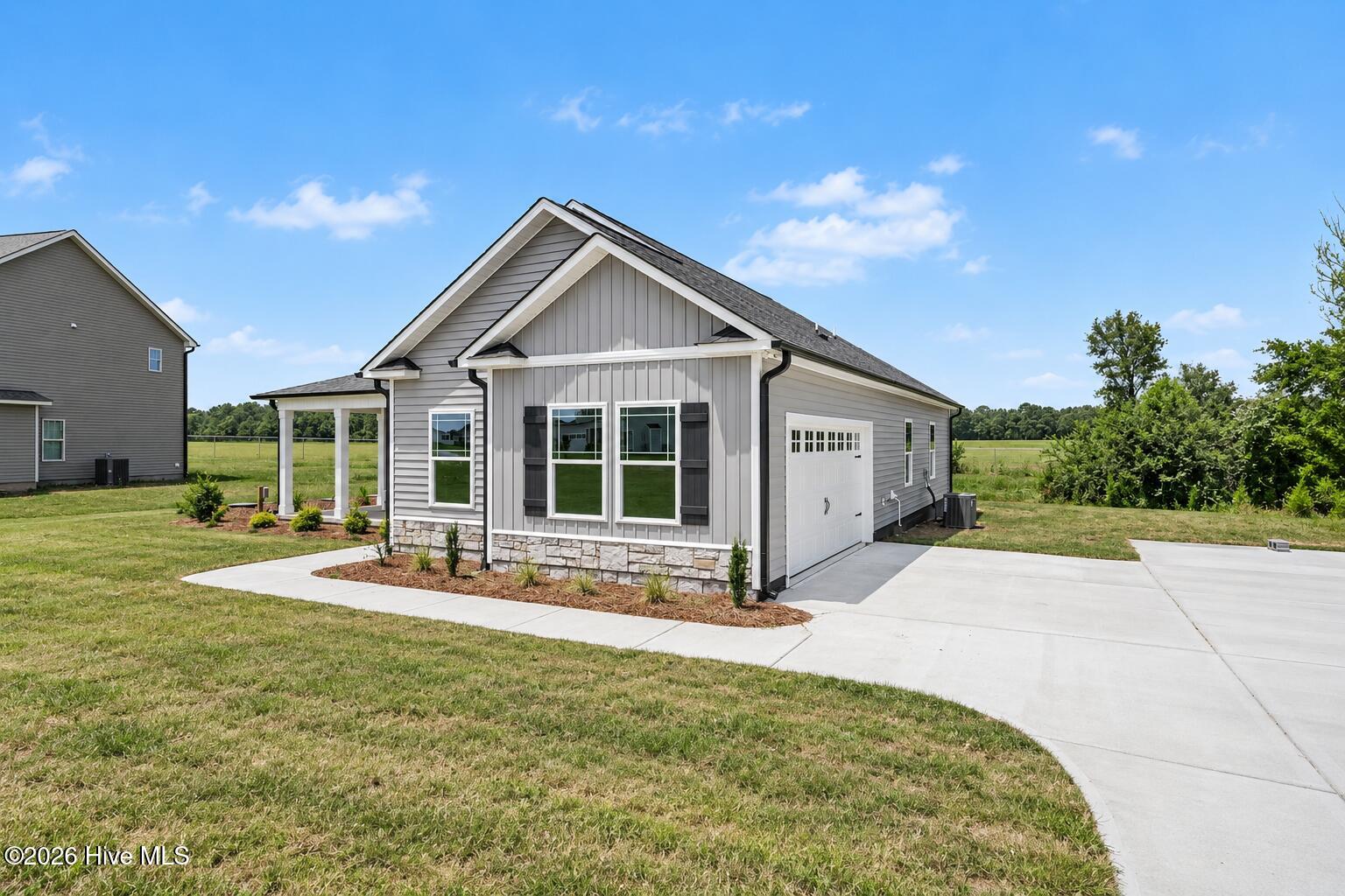 213 Tuscany Circle Property Photo 4