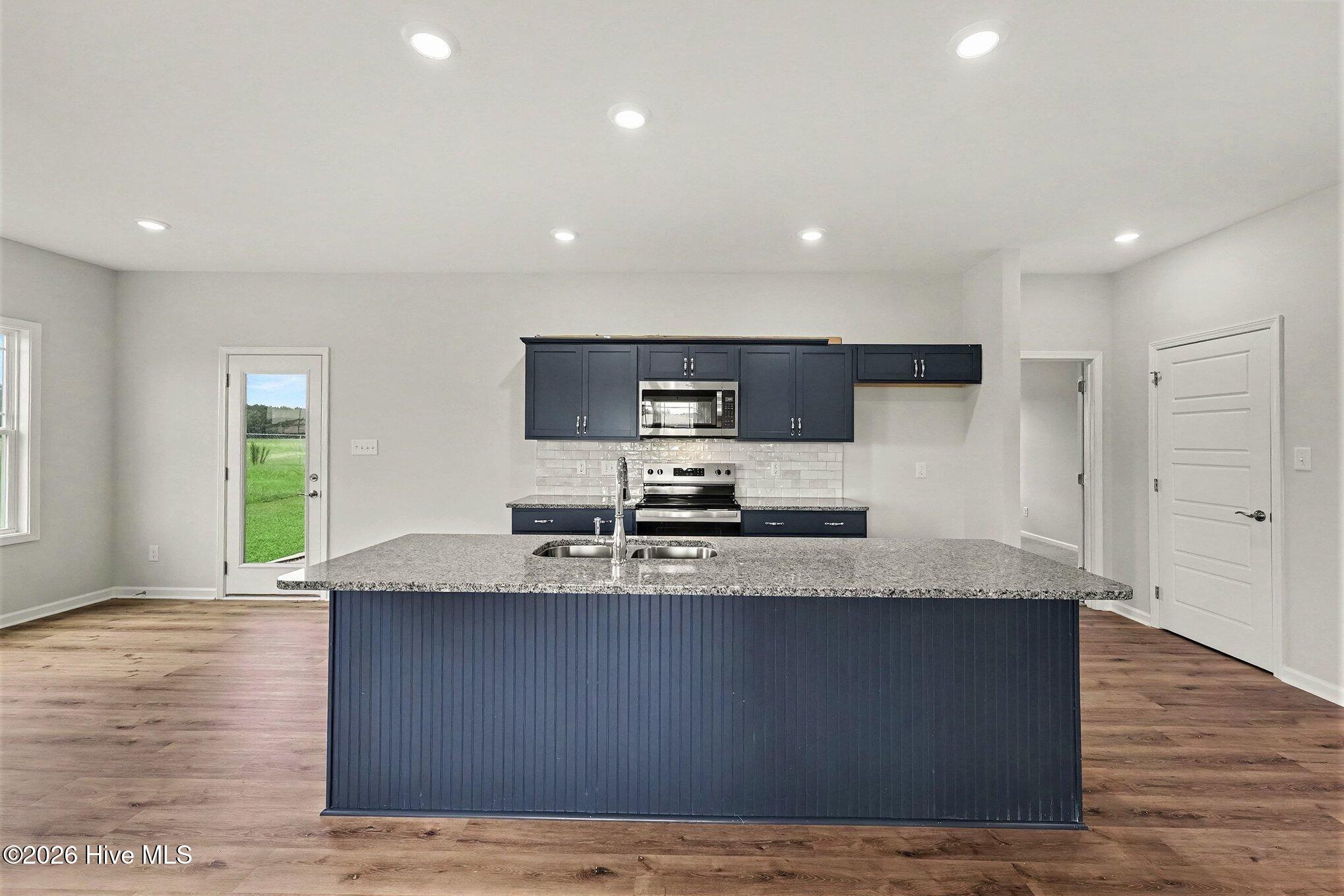 213 Tuscany Circle Property Photo 6