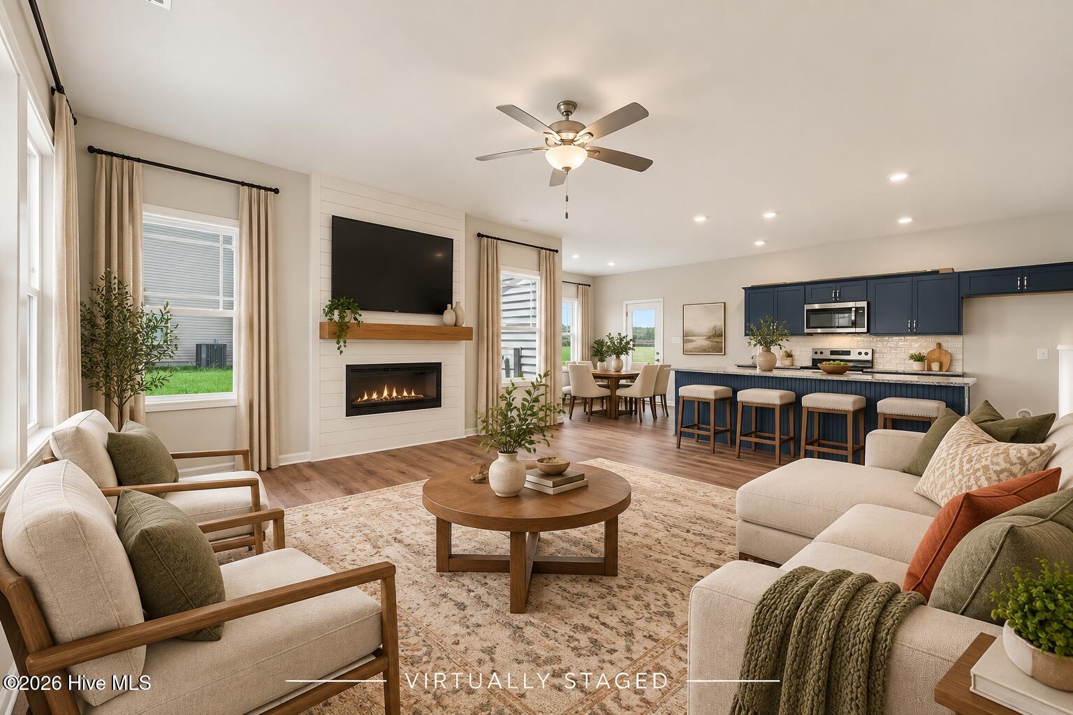 213 Tuscany Circle Property Photo 6