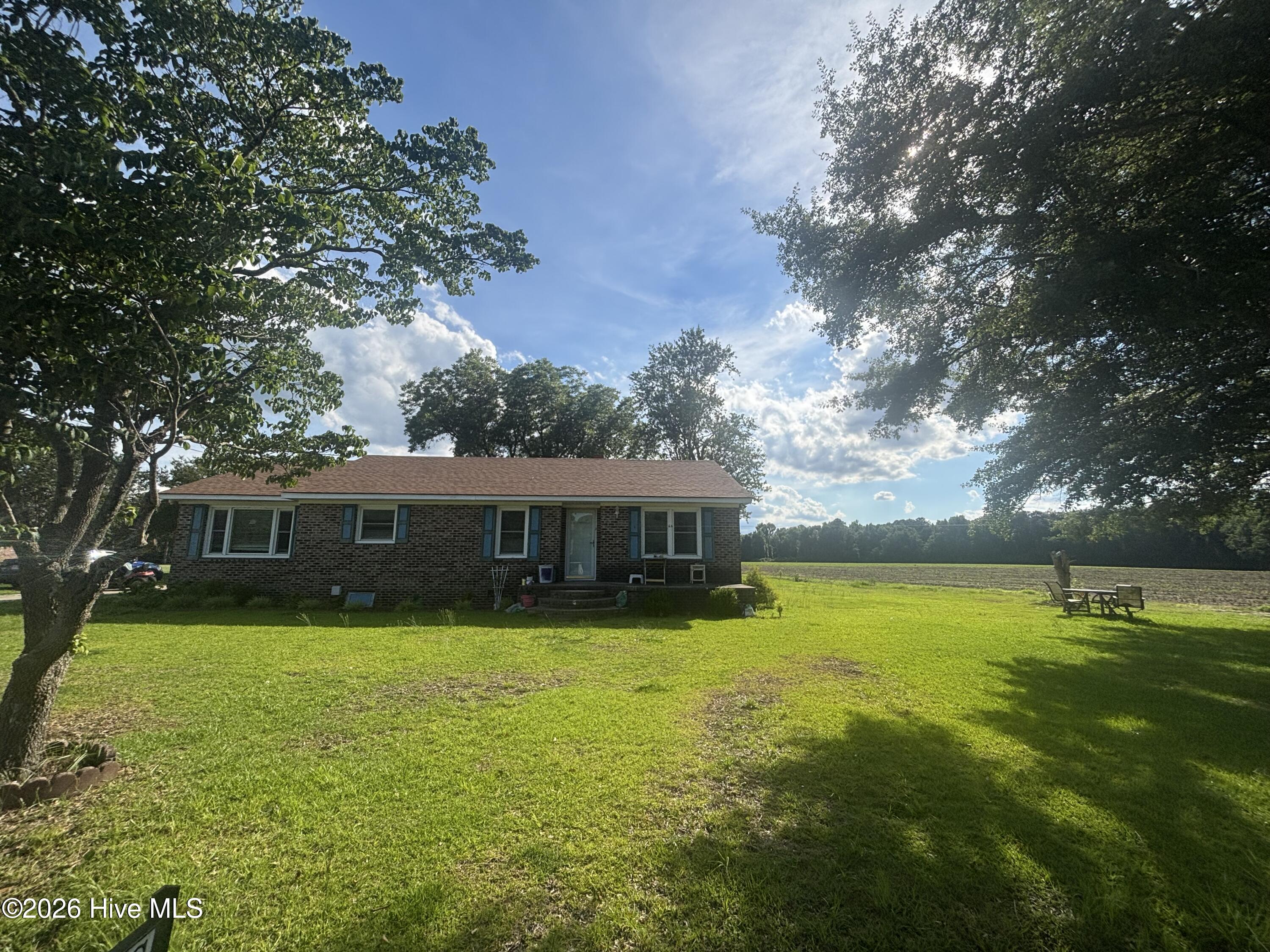 4086 Collins Drive Property Photo 2