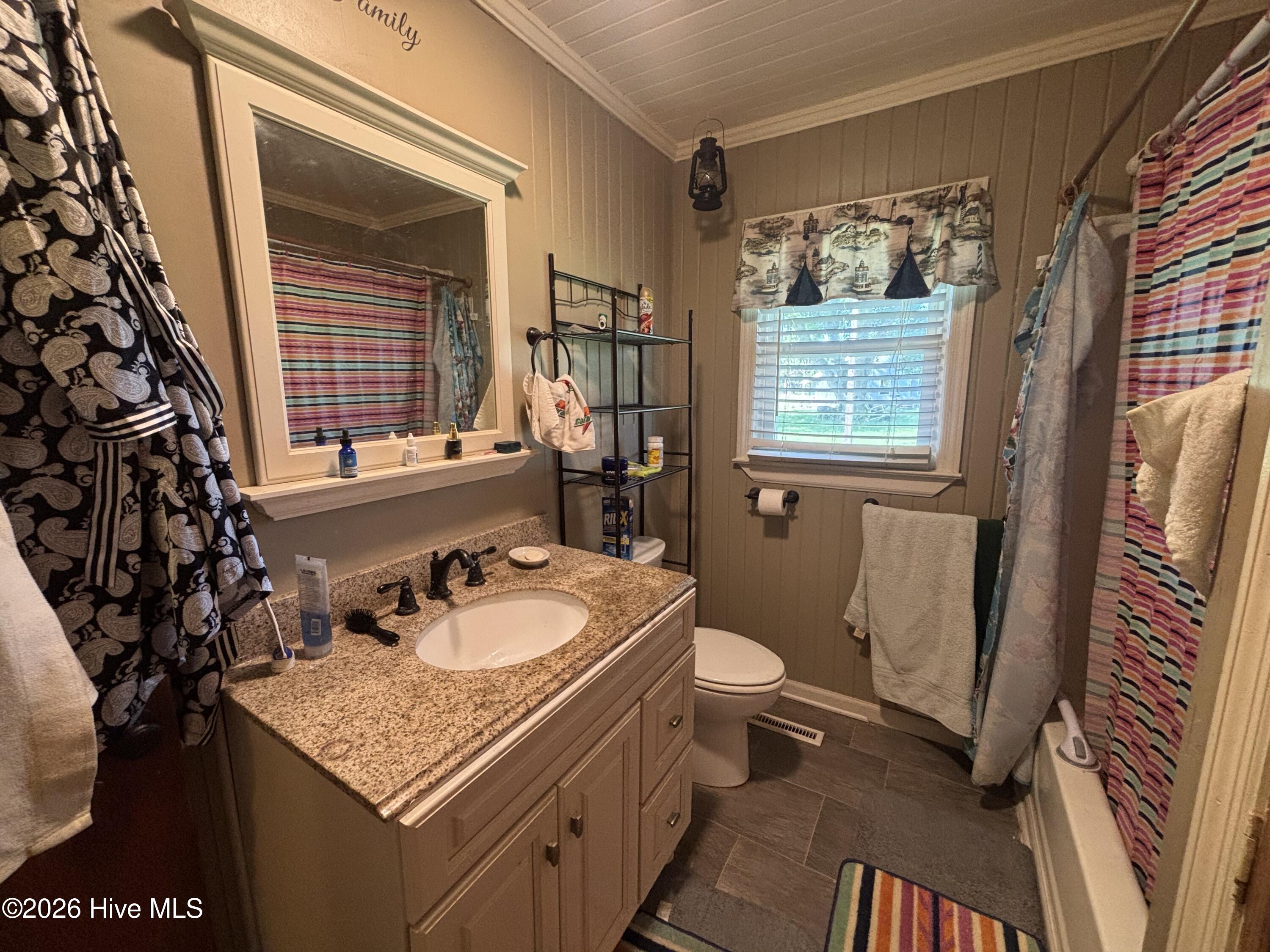 4086 Collins Drive Property Photo 18