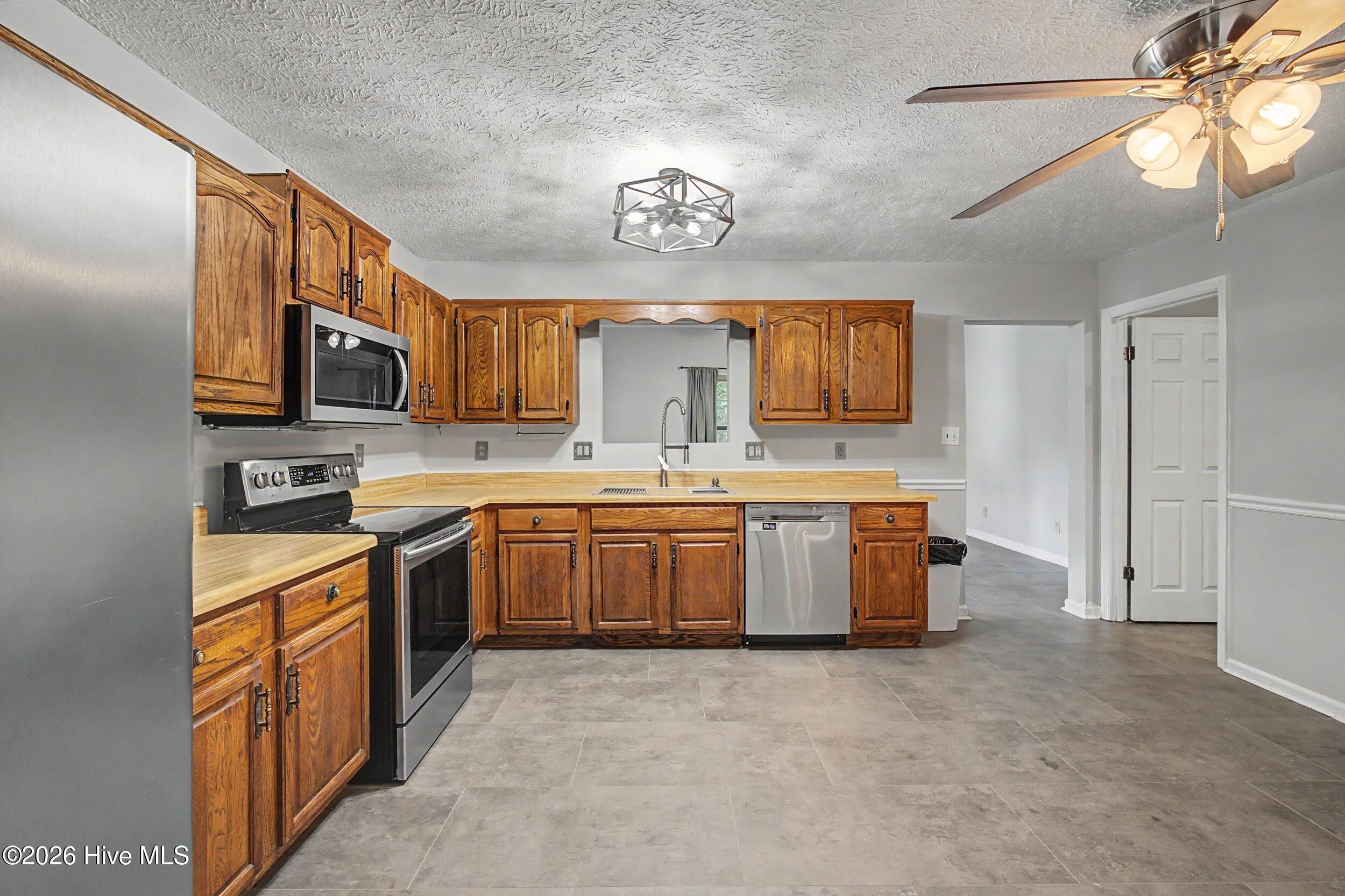 209 Border Drive Property Photo 14