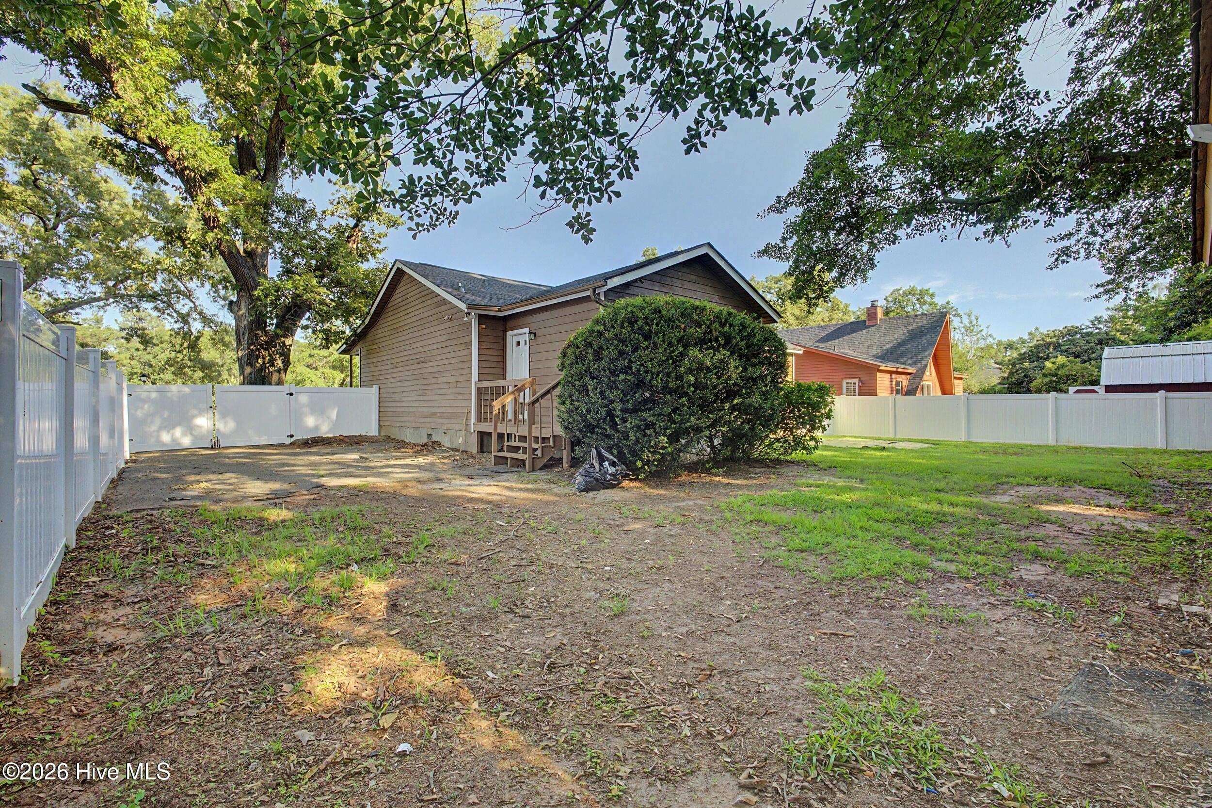 209 Border Drive Property Photo 32