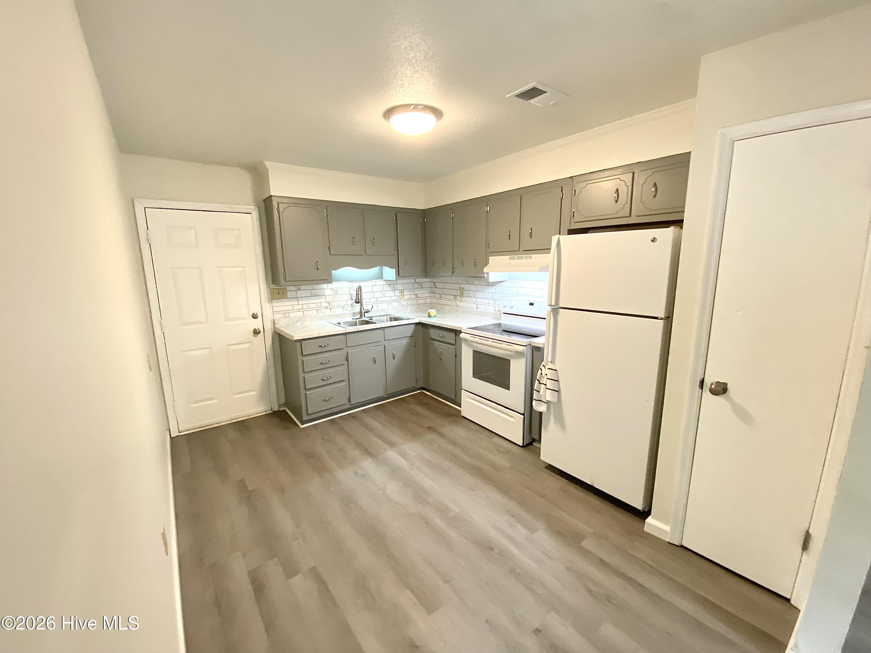 1504 Heard Avenue Abcd Property Photo 17