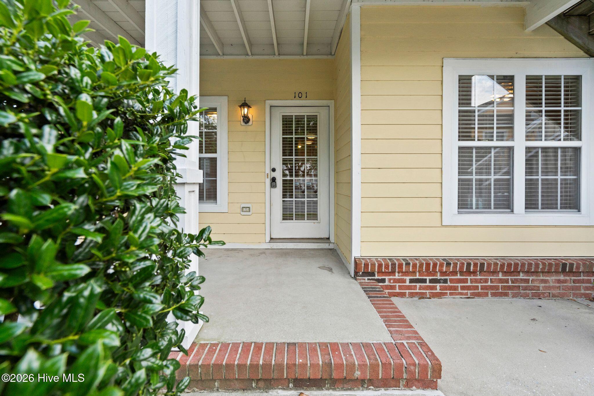 2306 Wrightsville Avenue Apt 101 Property Photo 2