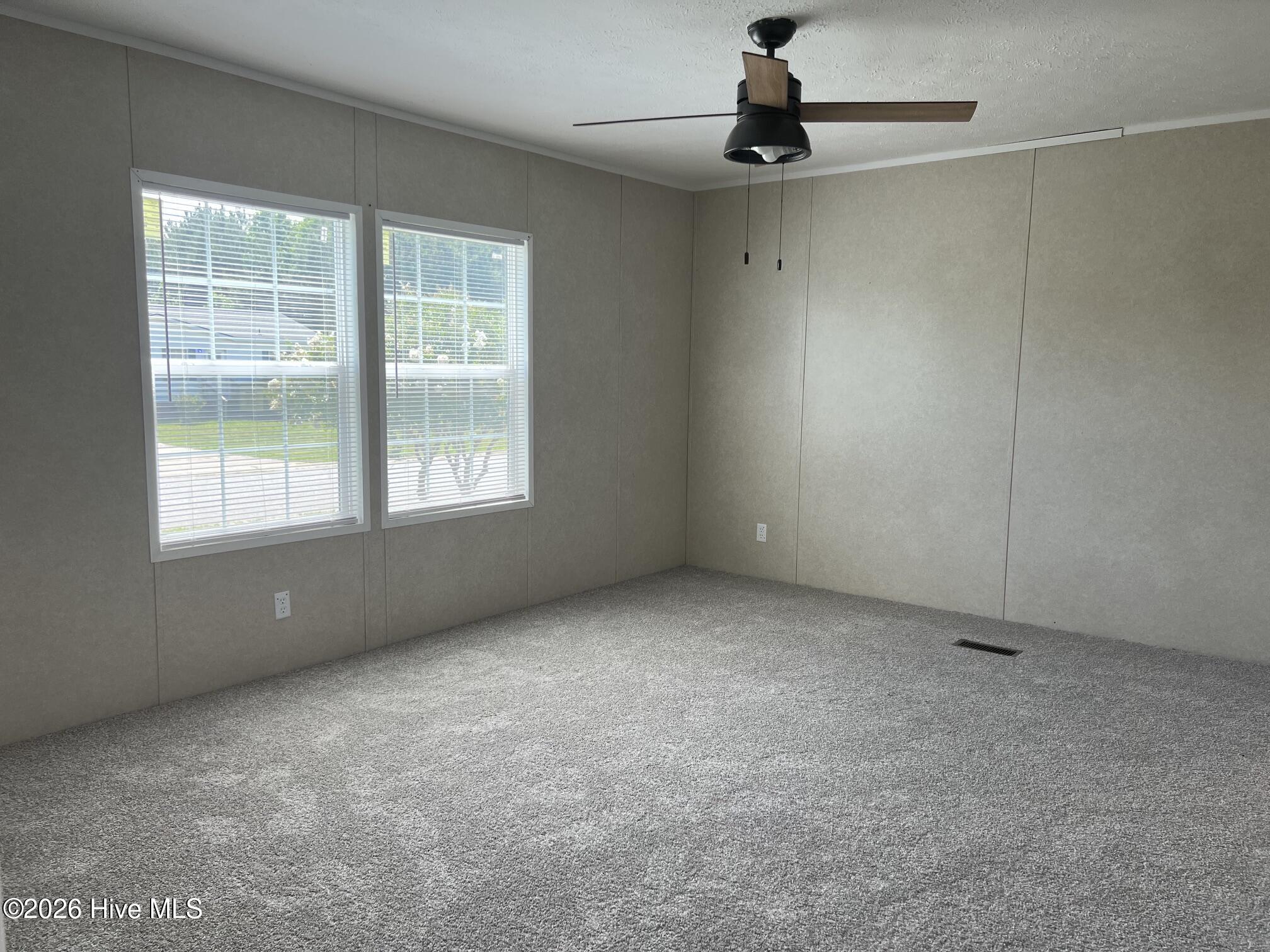 316 Commodore Drive Property Photo 12