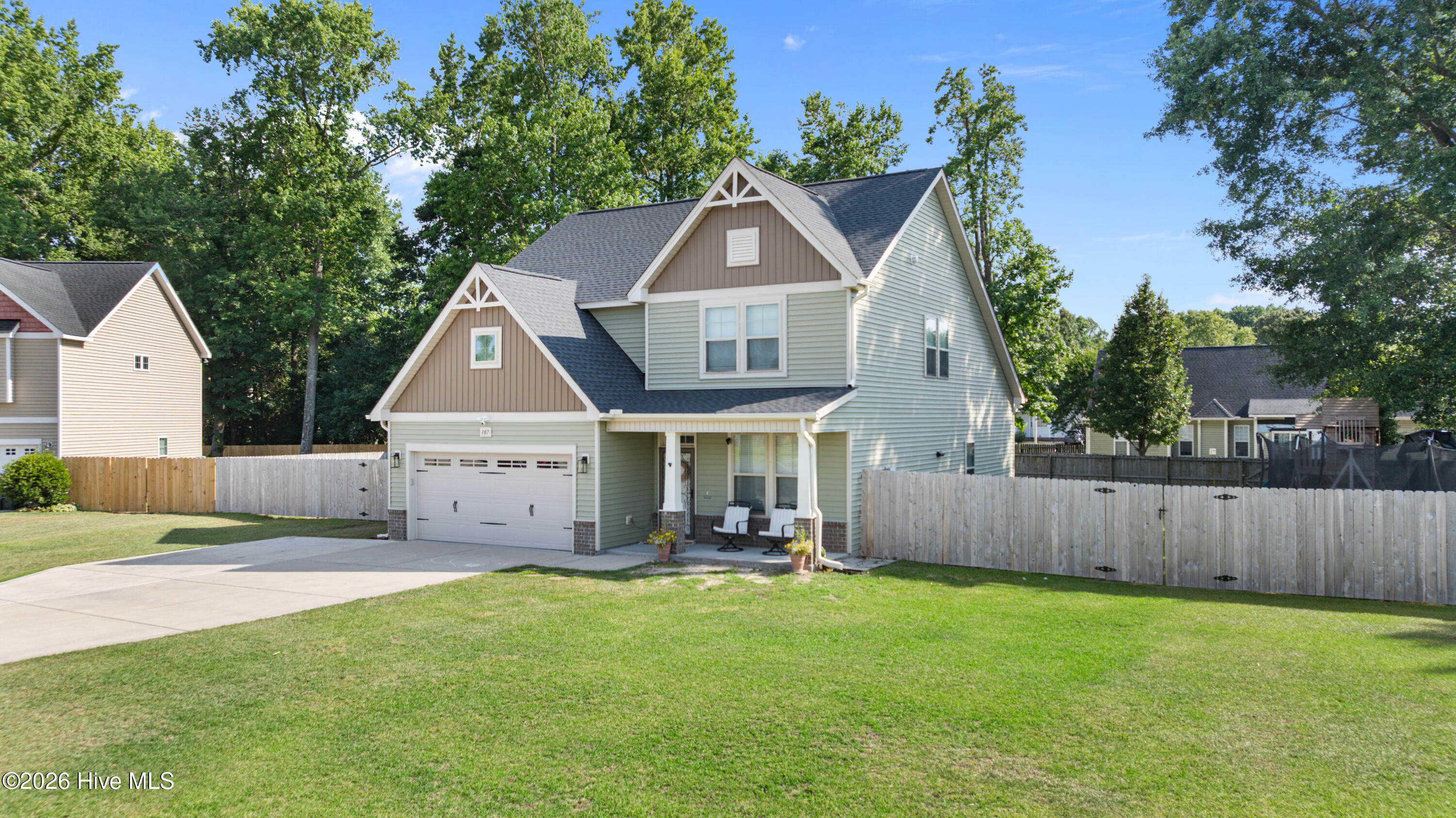 107 E Berkshire Court Property Photo 3
