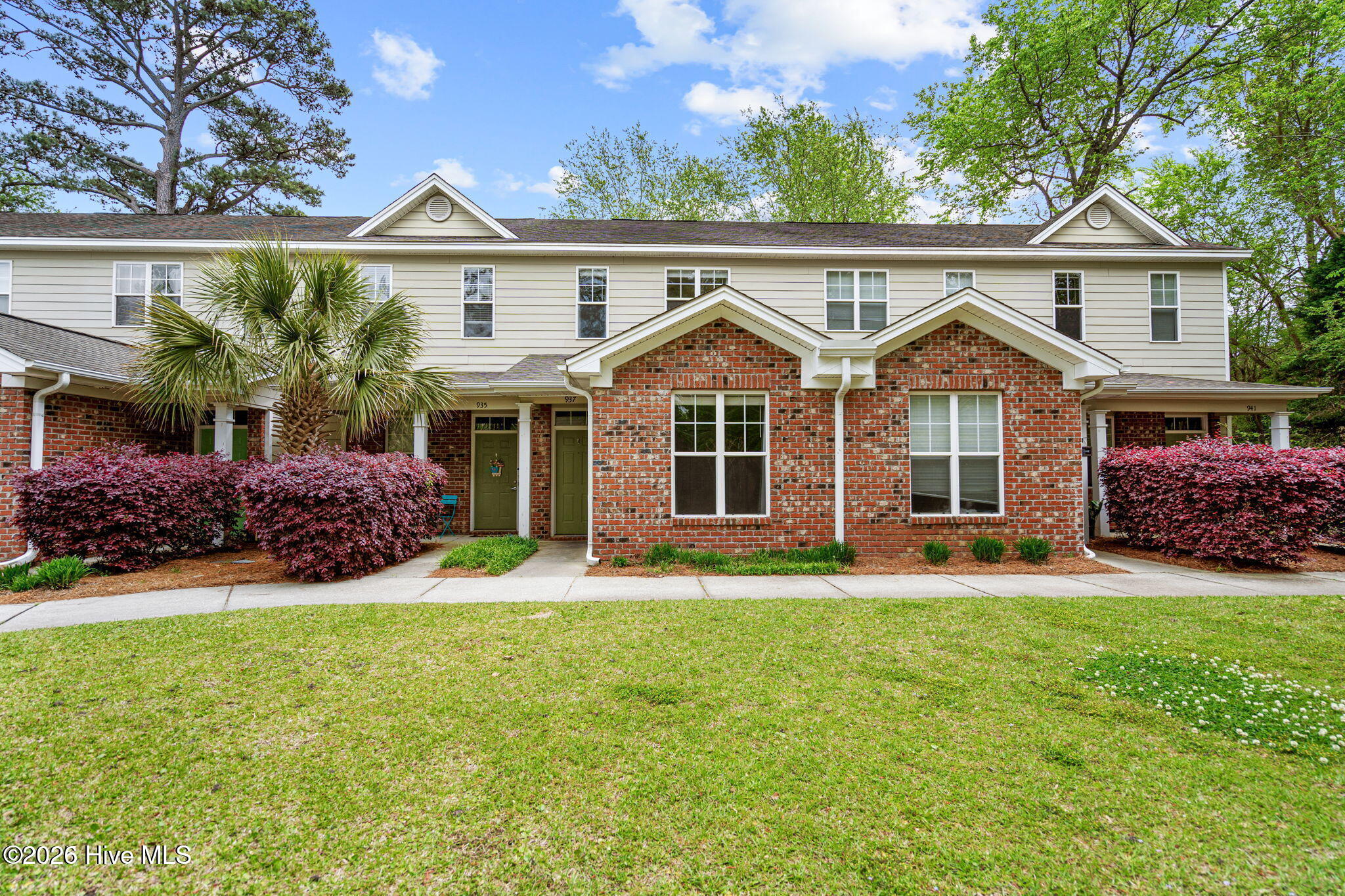 975 Downey Branch Lane Property Photo 3