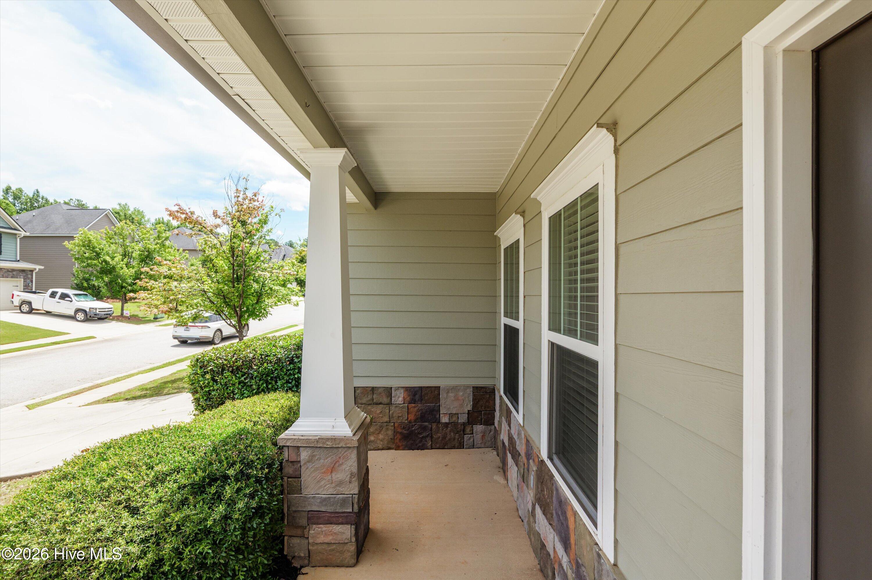 3933 Berkshire Way Property Photo 7