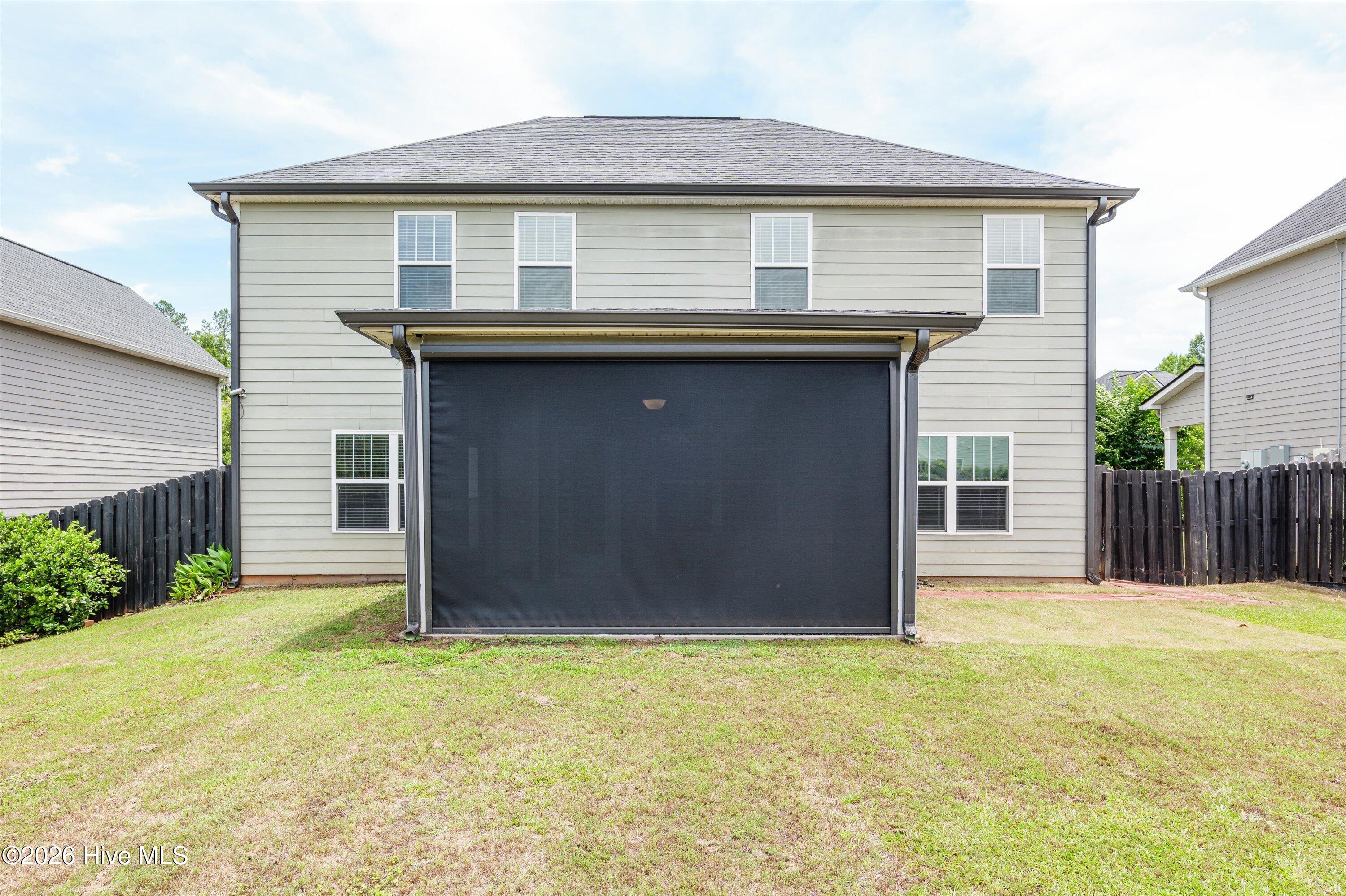 3933 Berkshire Way Property Photo 12