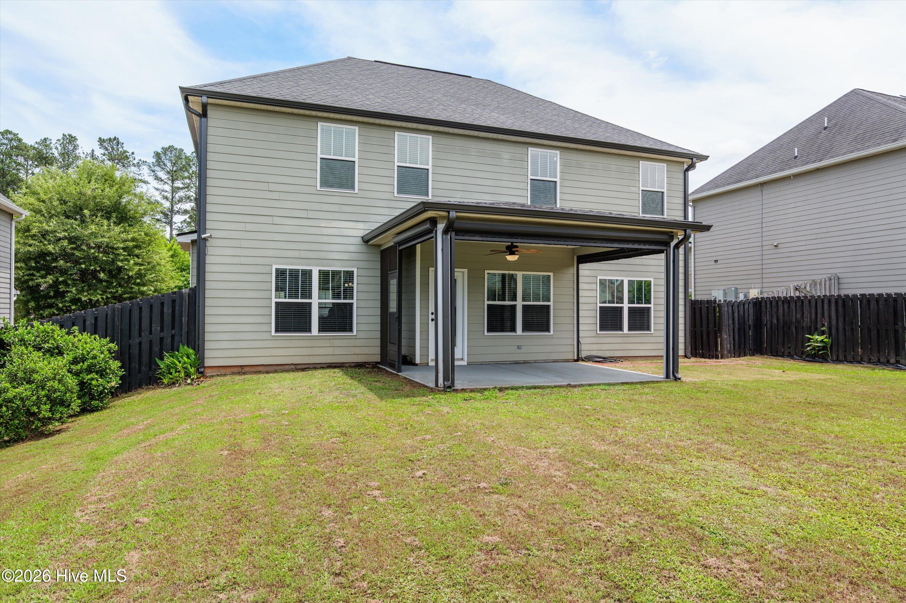 3933 Berkshire Way Property Photo 14
