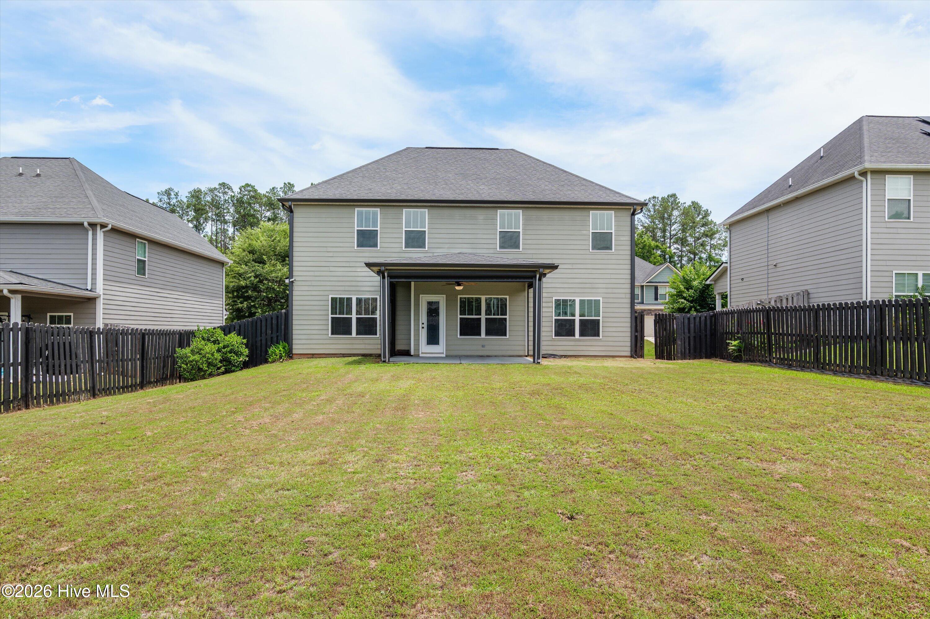 3933 Berkshire Way Property Photo 16
