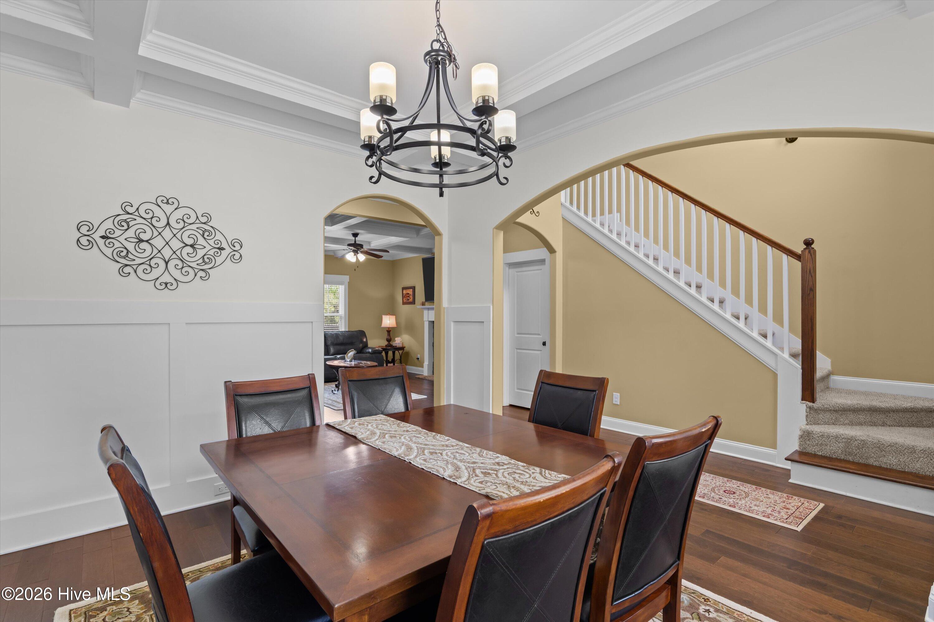3933 Berkshire Way Property Photo 26
